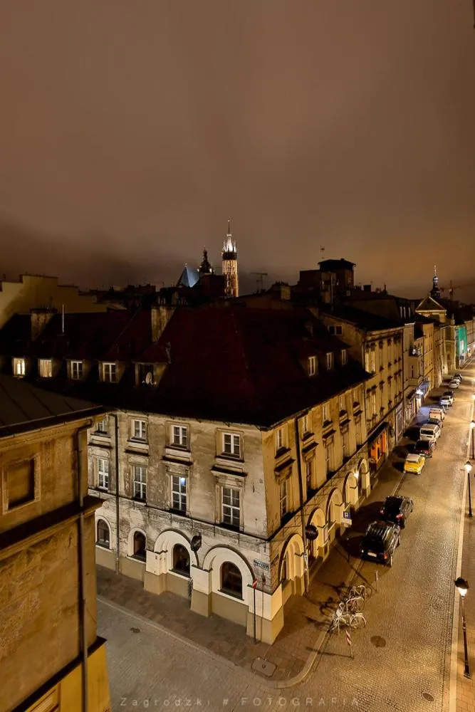 Neighbourhood in Saint Thomas Corner - by Upstairs