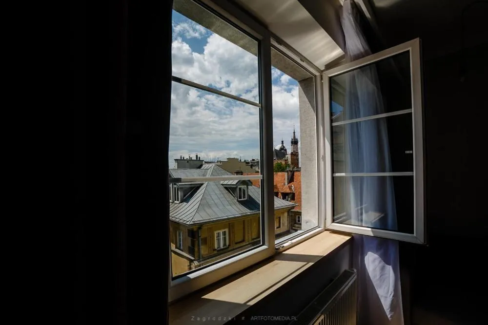 Day in Saint Thomas Corner - by Upstairs