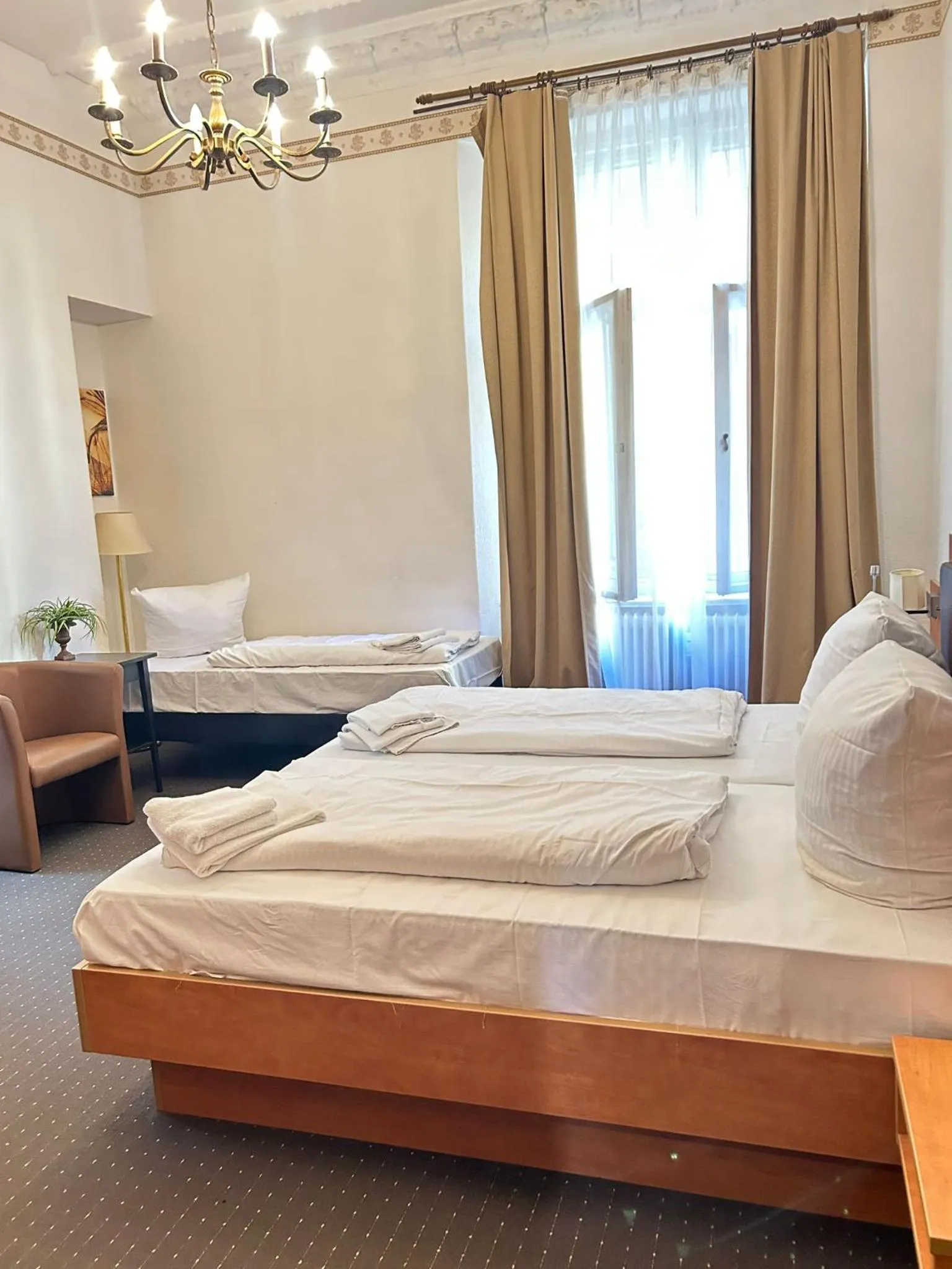 Property building, Bed in Hotel Adam