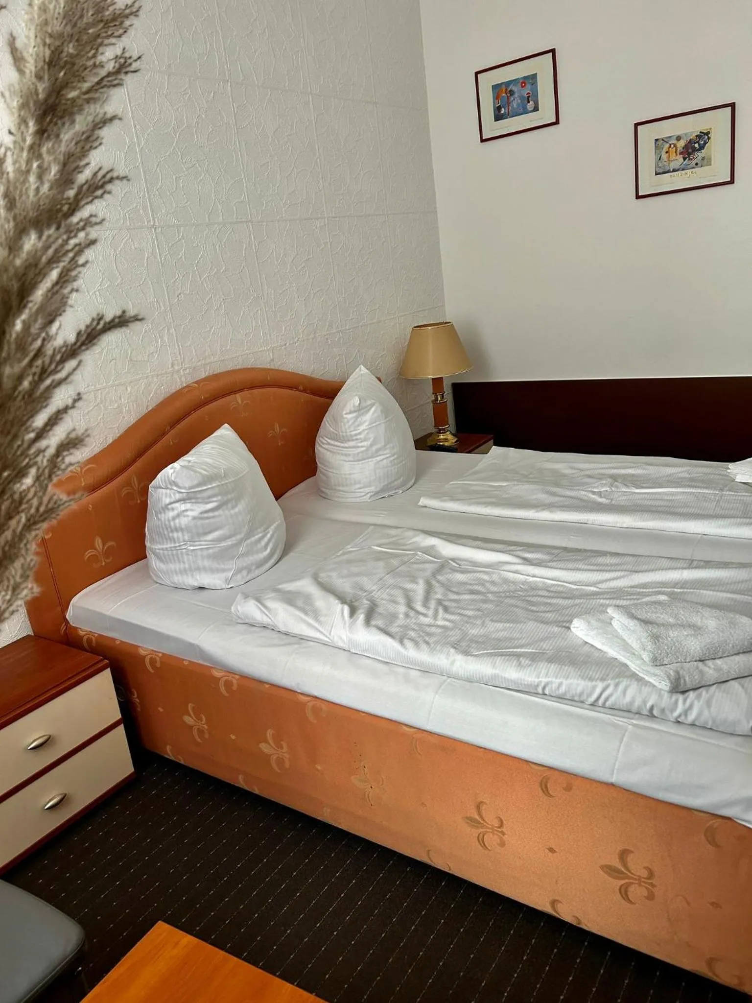 Property building, Bed in Hotel Adam