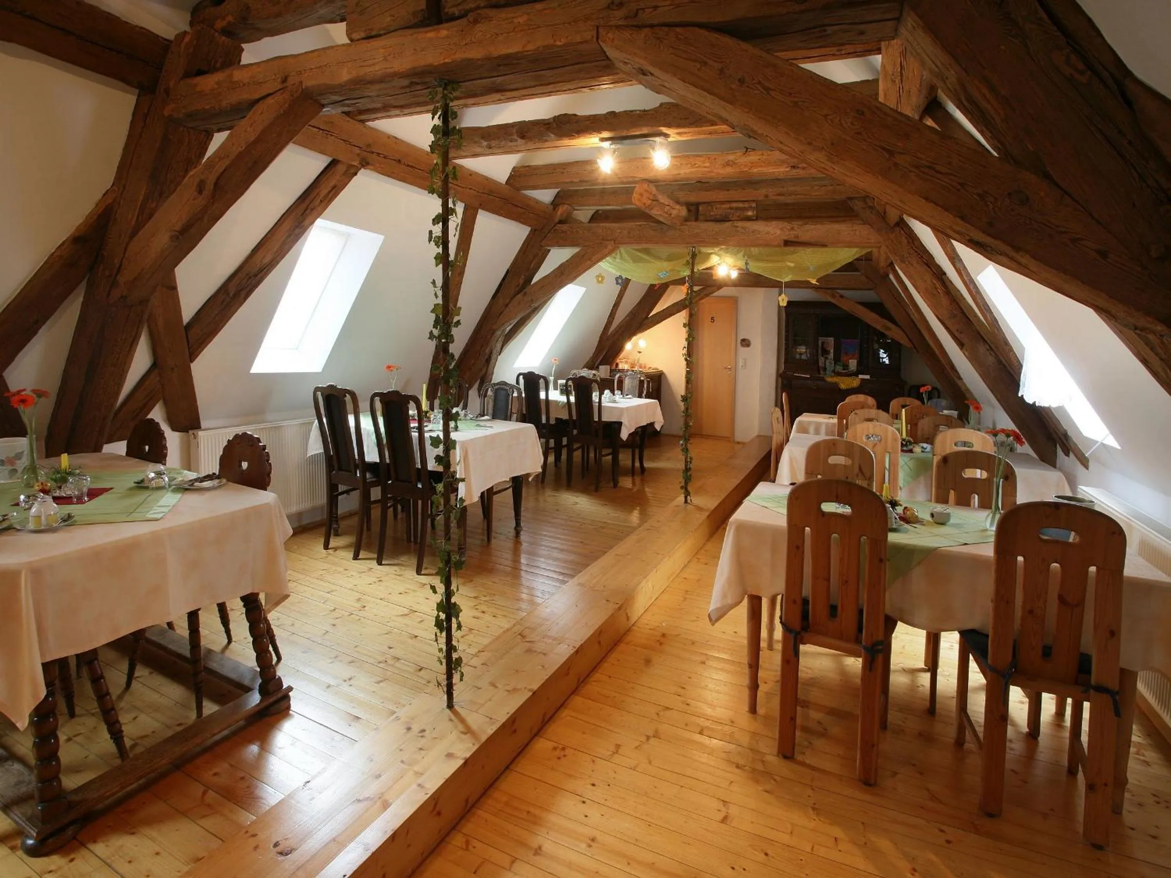 Restaurant/places to eat in Worners Schloss Weingut & Wellness-Hotel