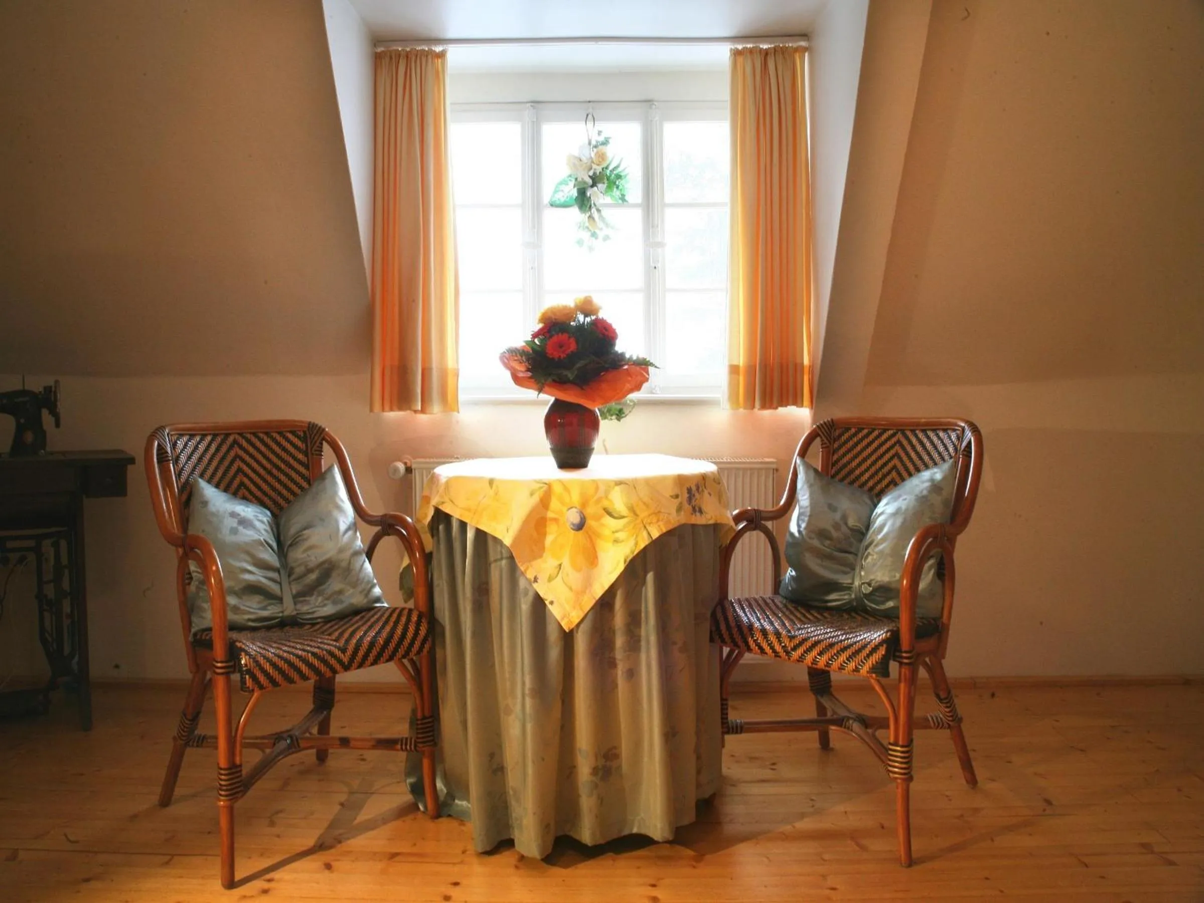 Seating area in Worners Schloss Weingut & Wellness-Hotel