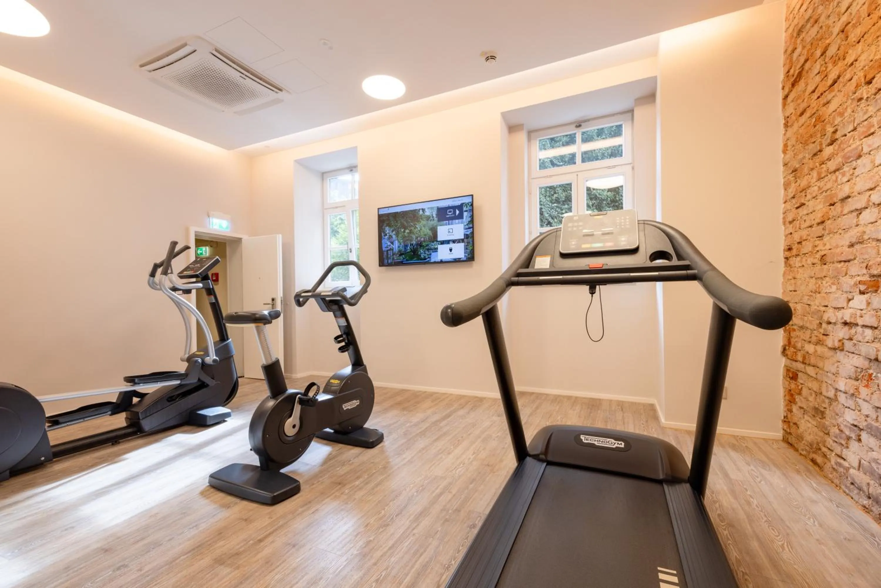 Fitness centre/facilities in MAXIMILIAN MUNICH Apartments & Hotel