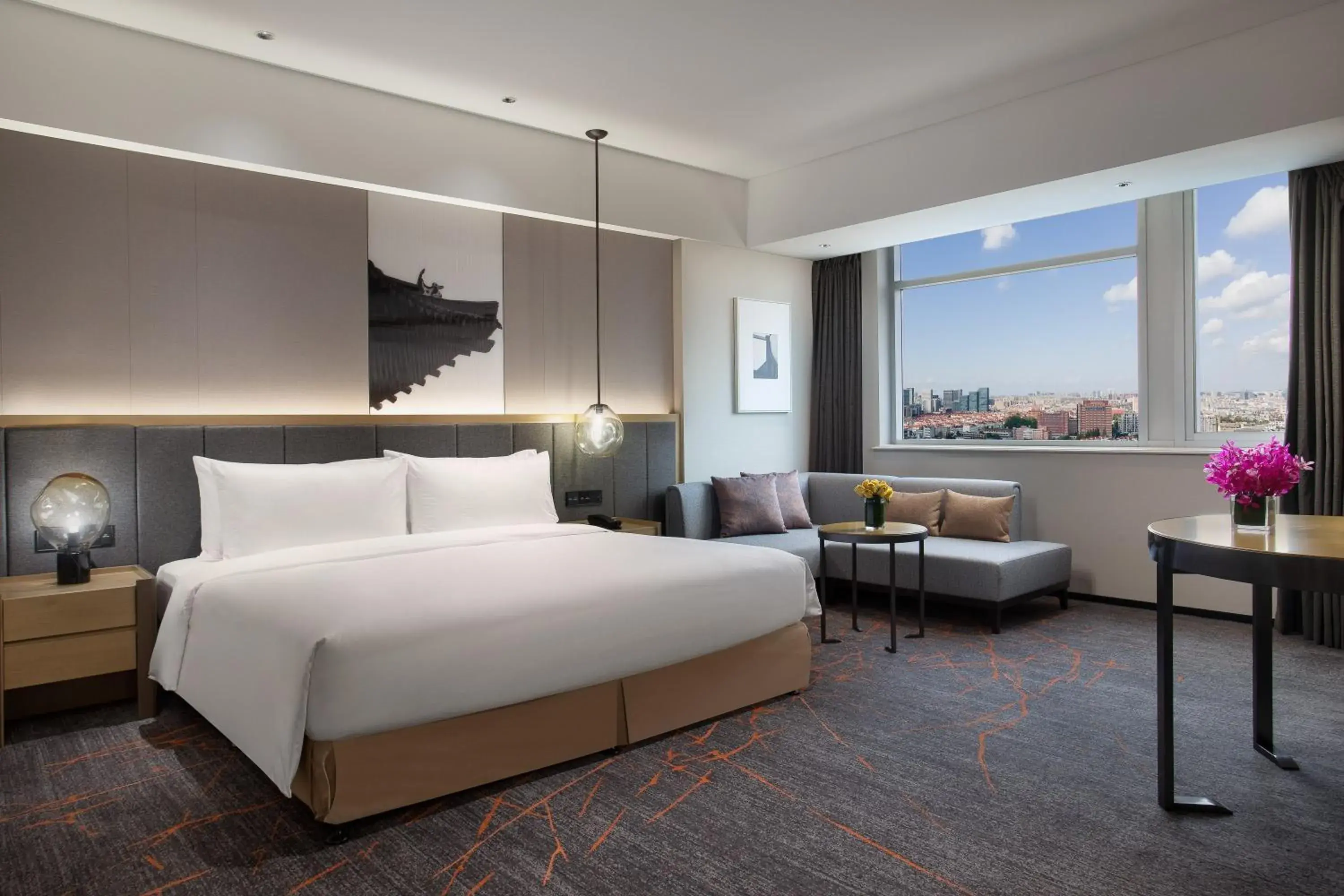 Premium King Room in Crowne Plaza Shanghai Fudan by IHG Premium King Room in Crowne Plaza Shanghai Fudan by IHG