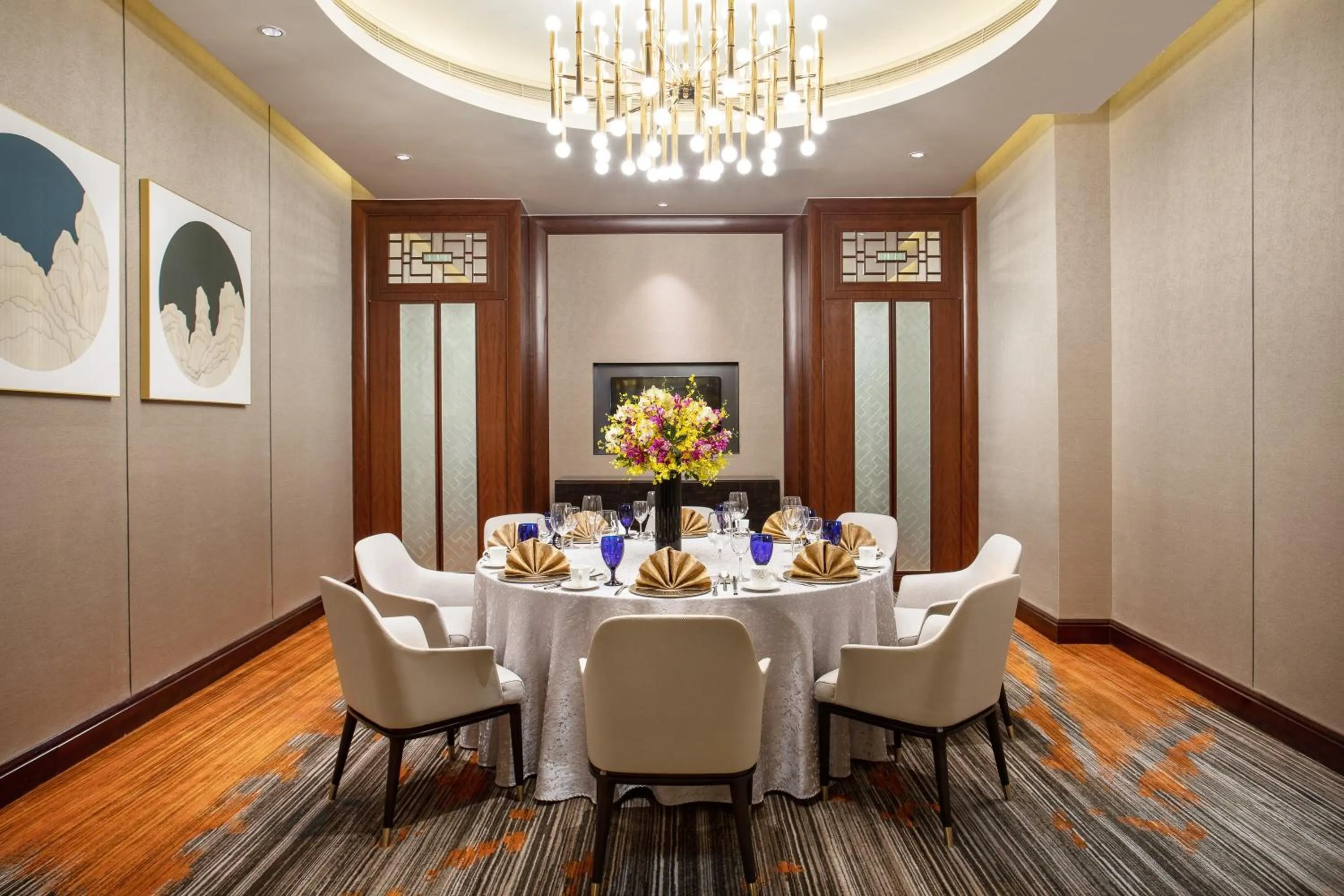 Restaurant/places to eat in Crowne Plaza Shanghai Fudan by IHG
