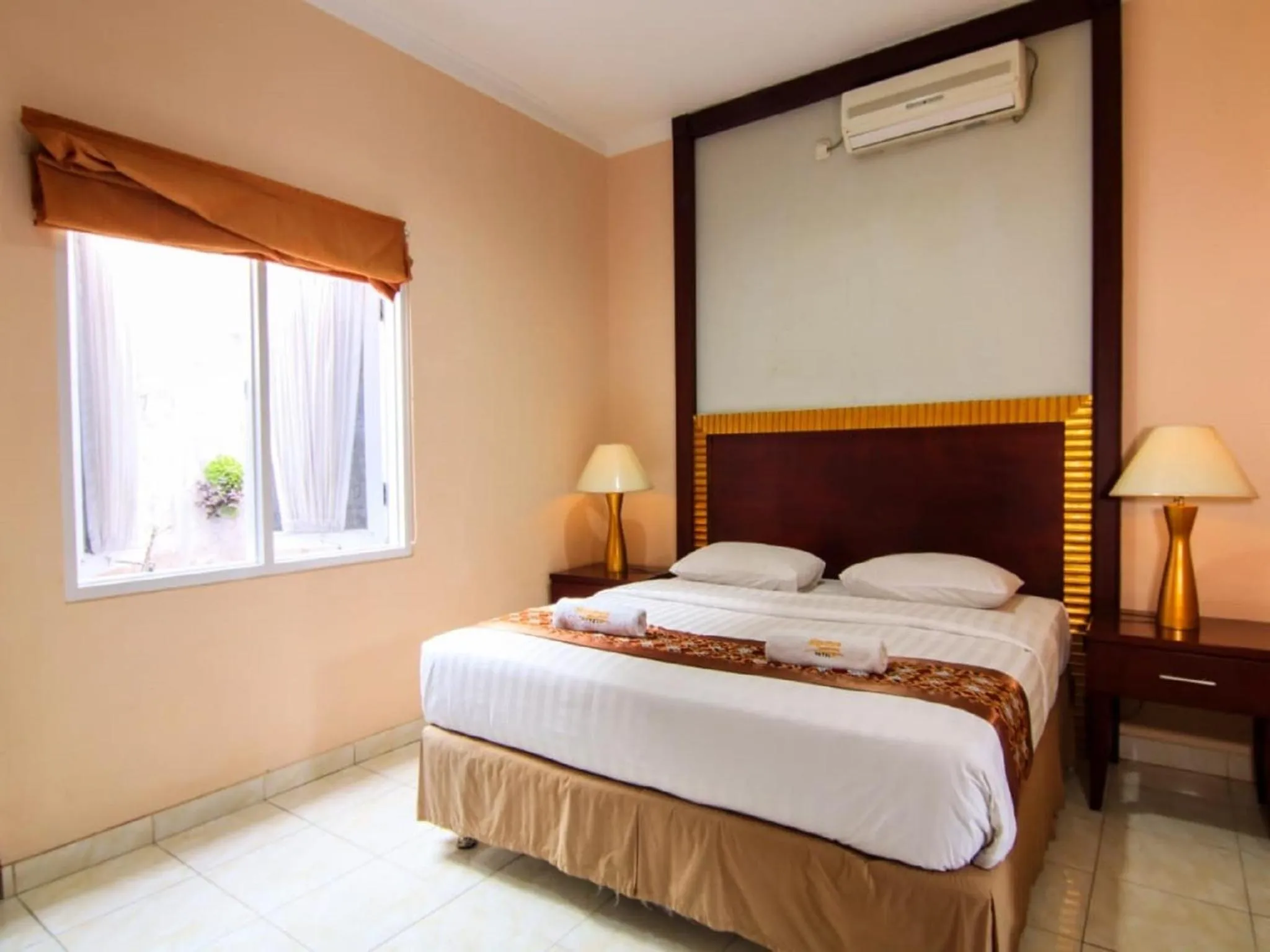 Bedroom, Bed in Hotel Signature Mandala Kencana