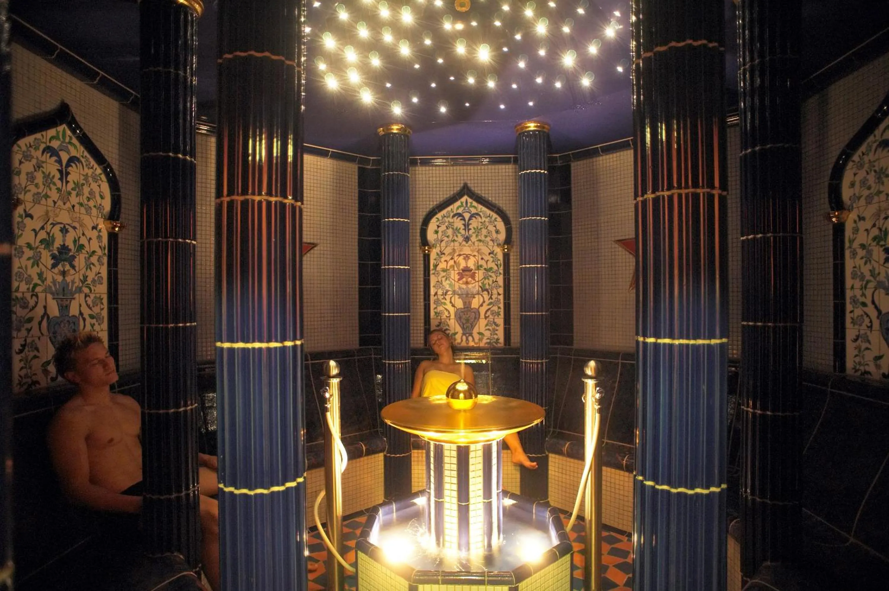 Spa and wellness centre/facilities in Hotel ESPERANTO Kongress- und Kulturzentrum Fulda