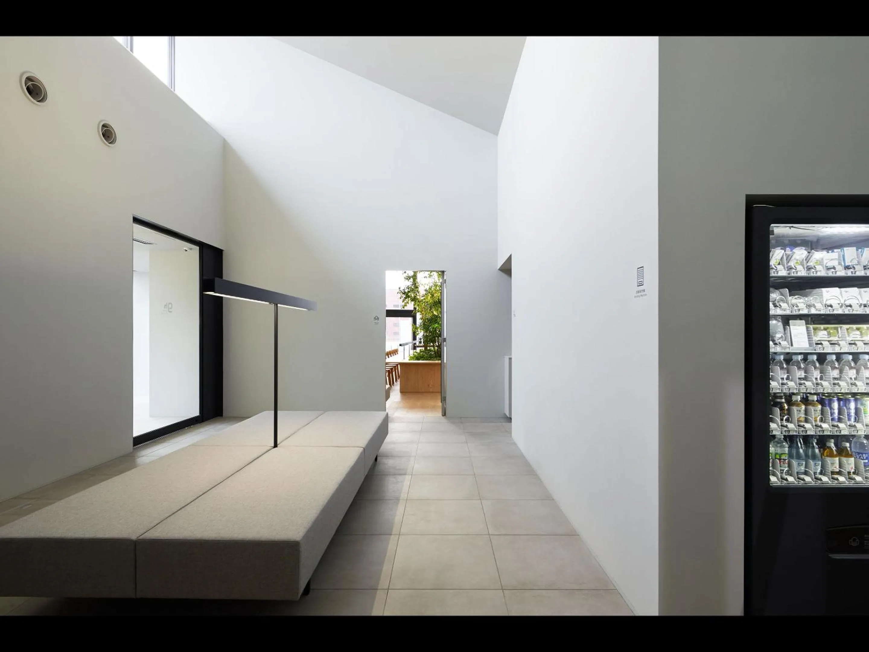 Lobby or reception in 9h nine hours Hakata station