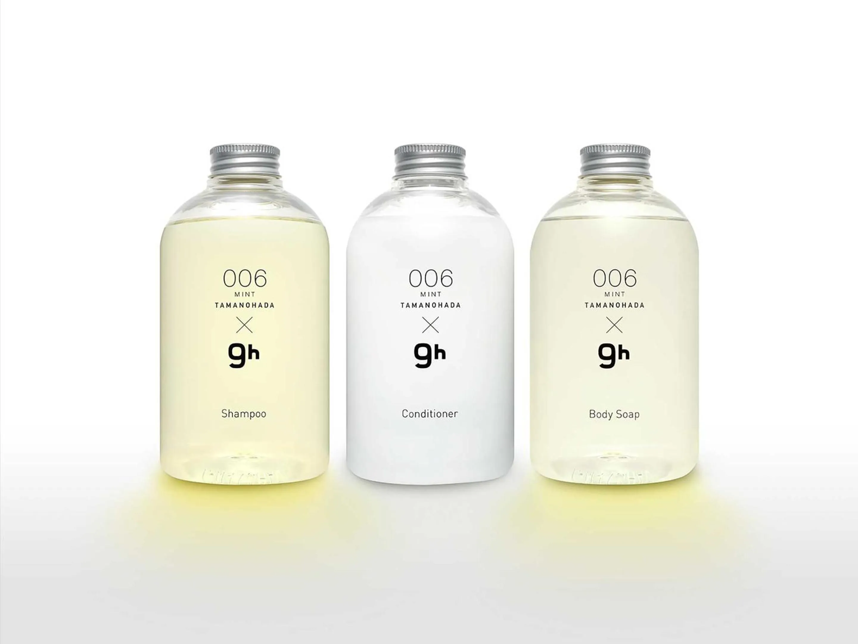 Bathroom in 9h nine hours Hakata station