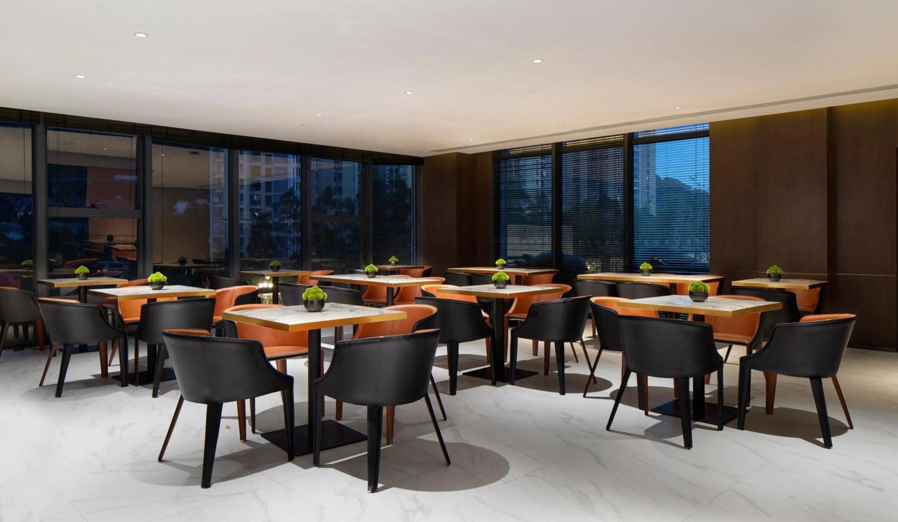 Restaurant/places to eat in Paco Hotel Jinfeng Metro Guangzhou