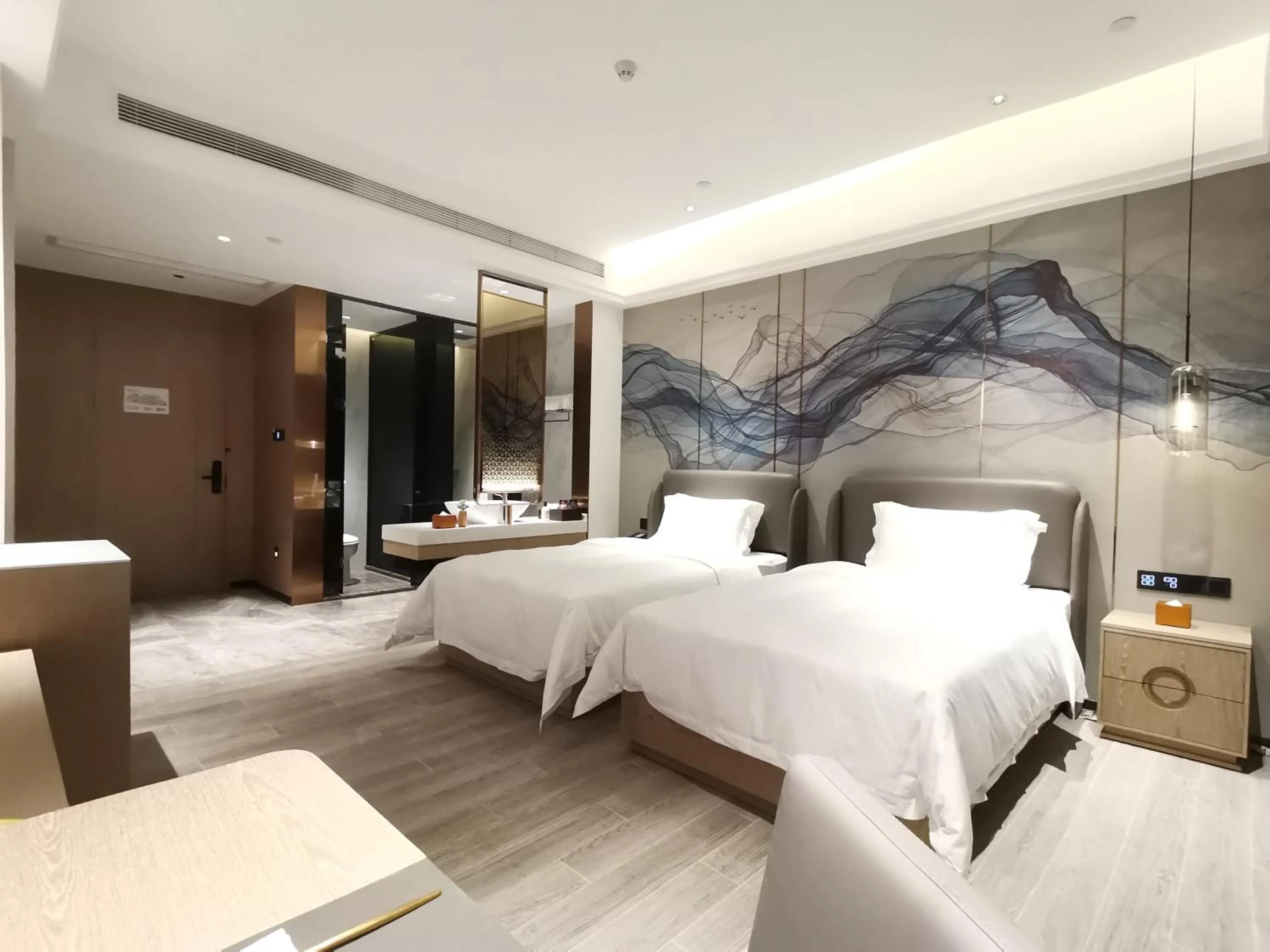 Photo of the whole room, Bed in Paco Hotel Jinfeng Metro Guangzhou