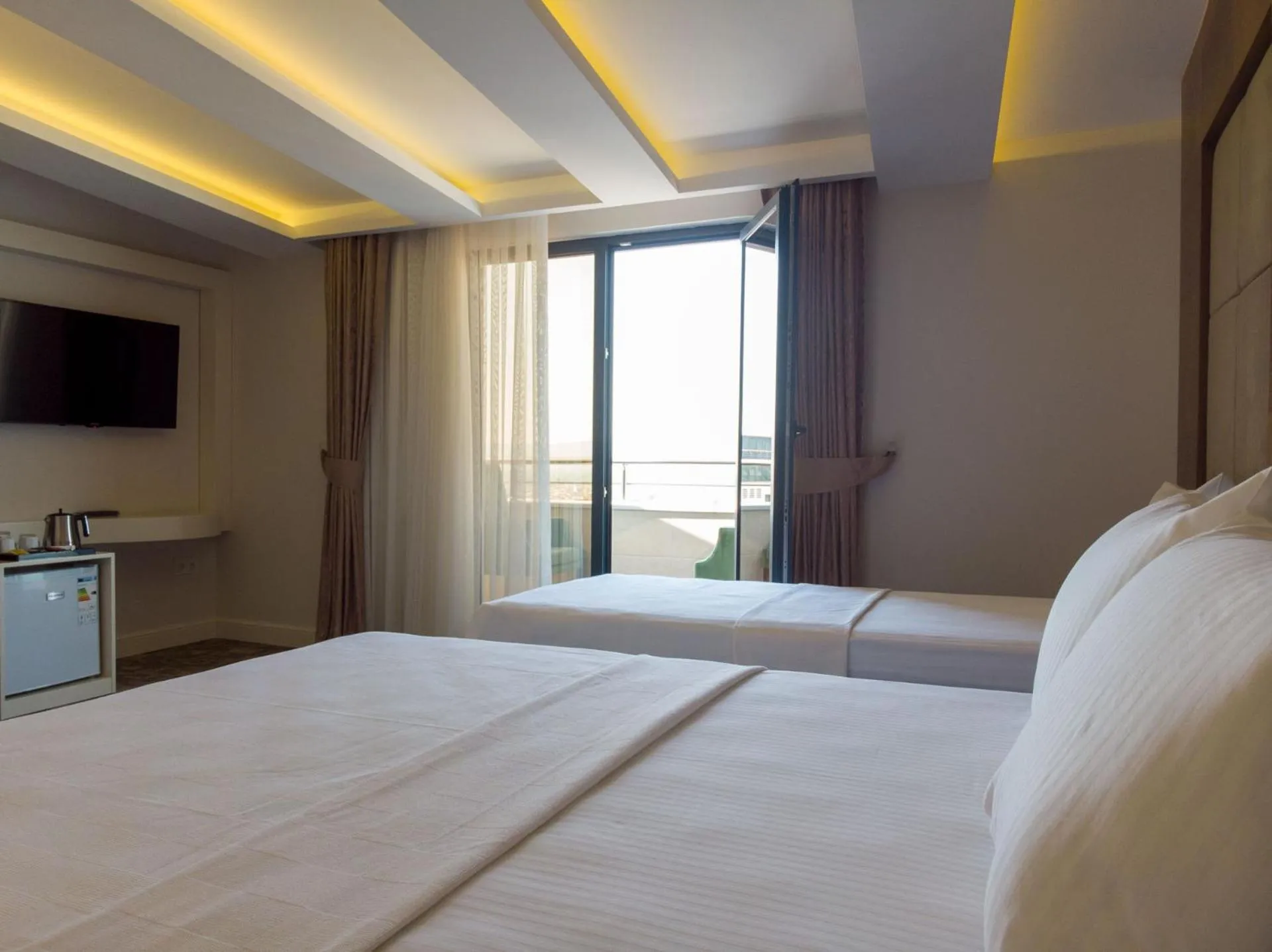 Photo of the whole room, Bed in Bursa Ulupark Hotel