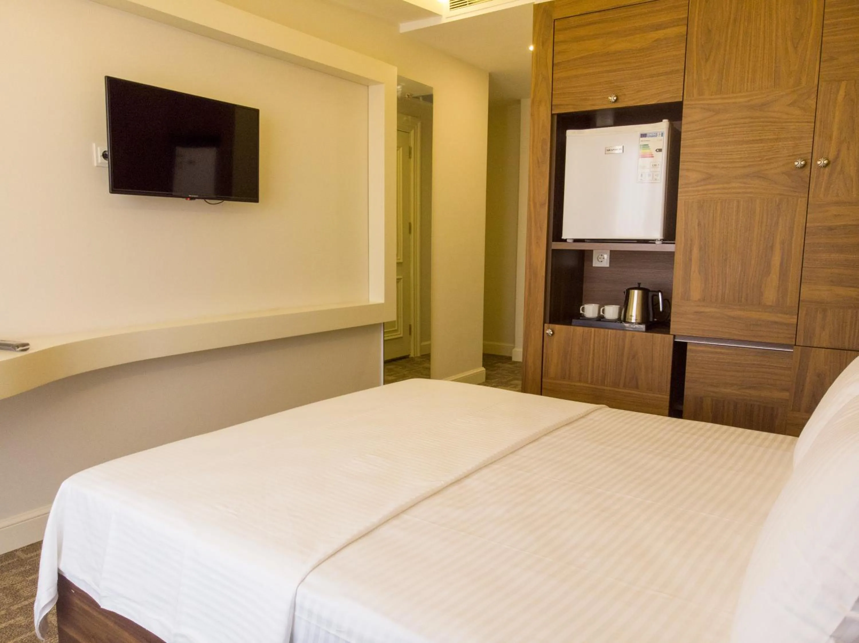 Photo of the whole room, Bed in Bursa Ulupark Hotel