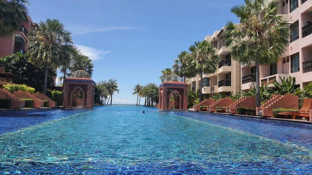 Swimming pool in marrakesh มาราเกซ หัวหิน