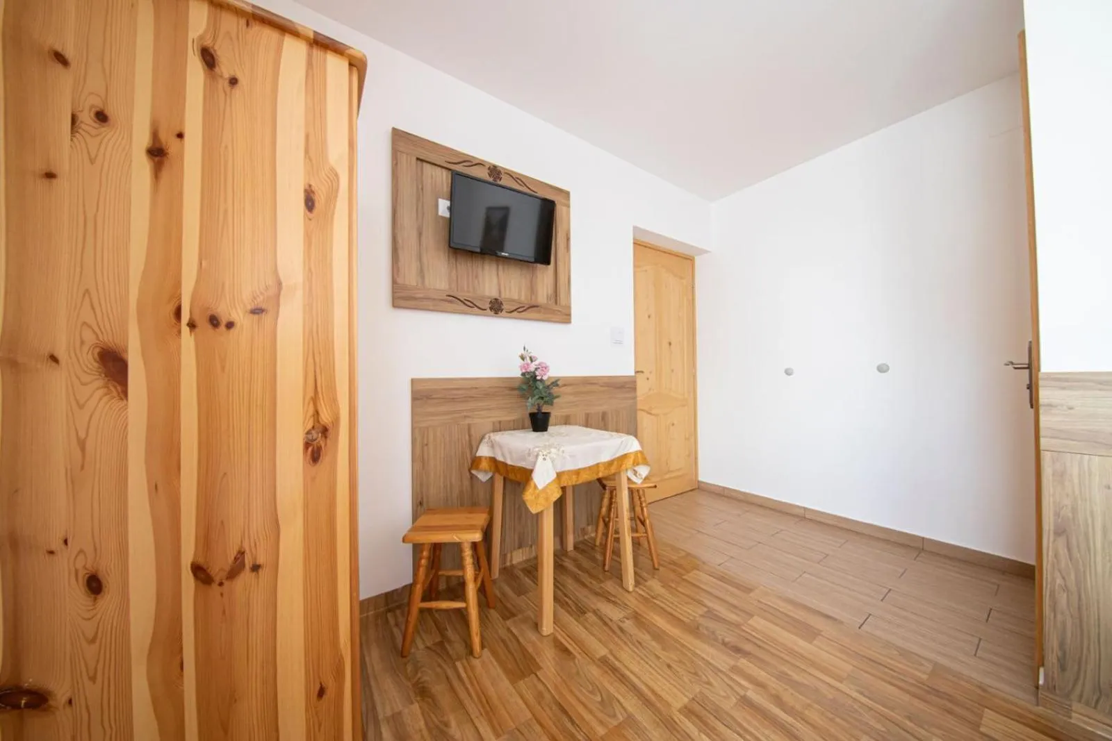 Photo of the whole room in DW Maria 2