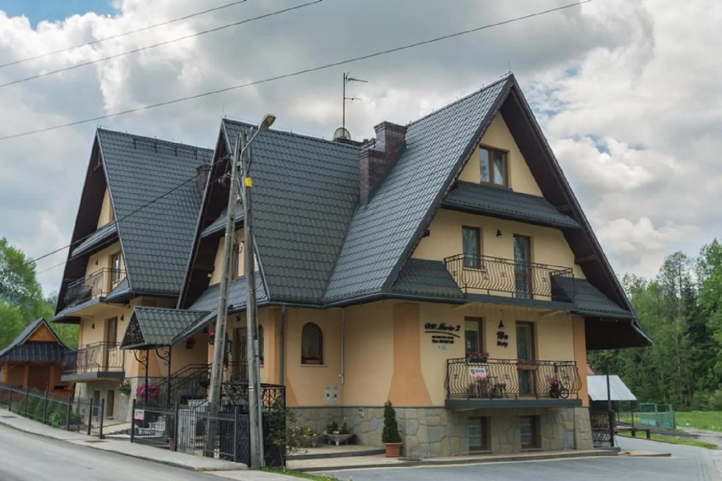 Property building in DW Maria 2