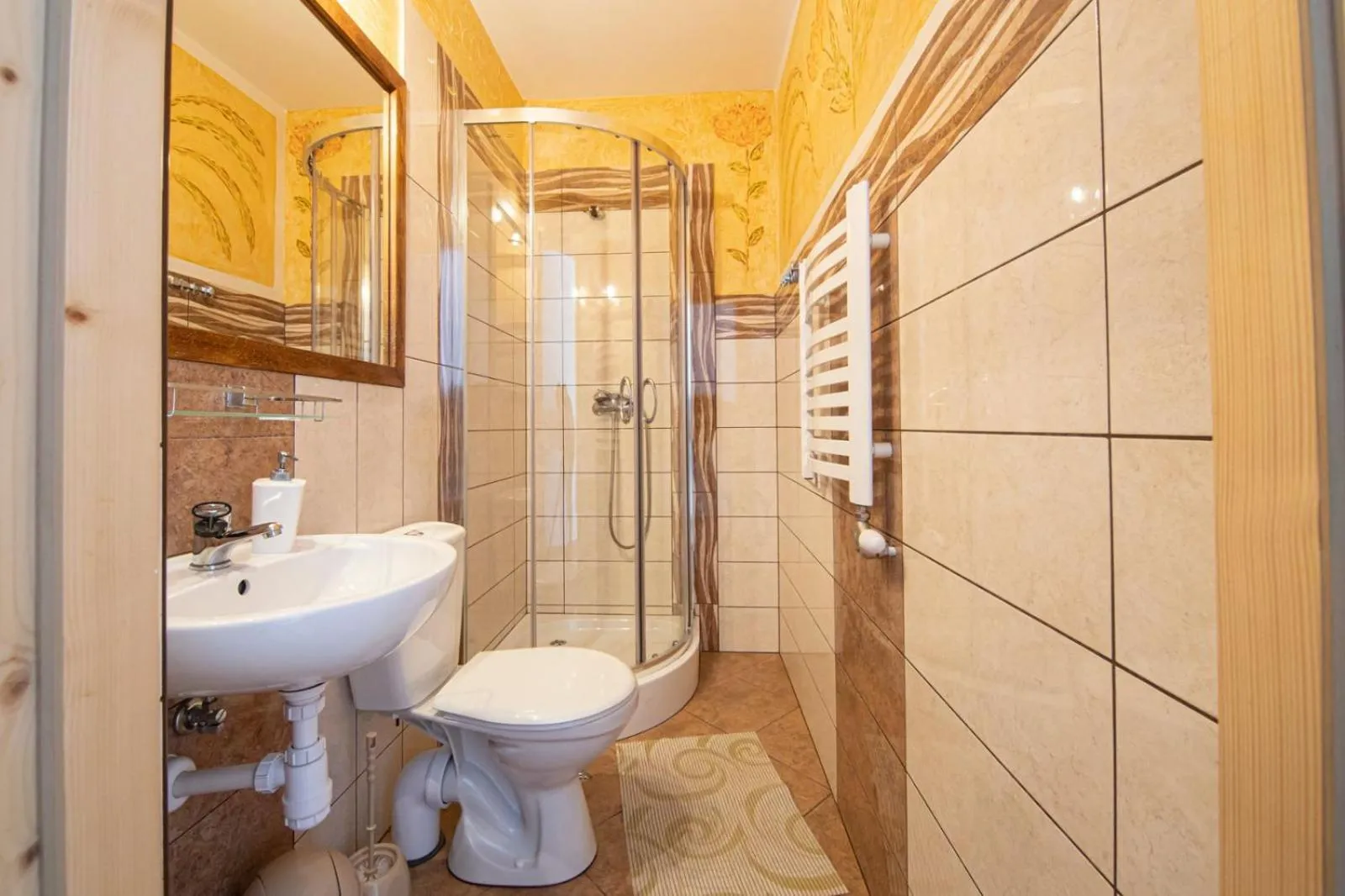 Bathroom in DW Maria 2