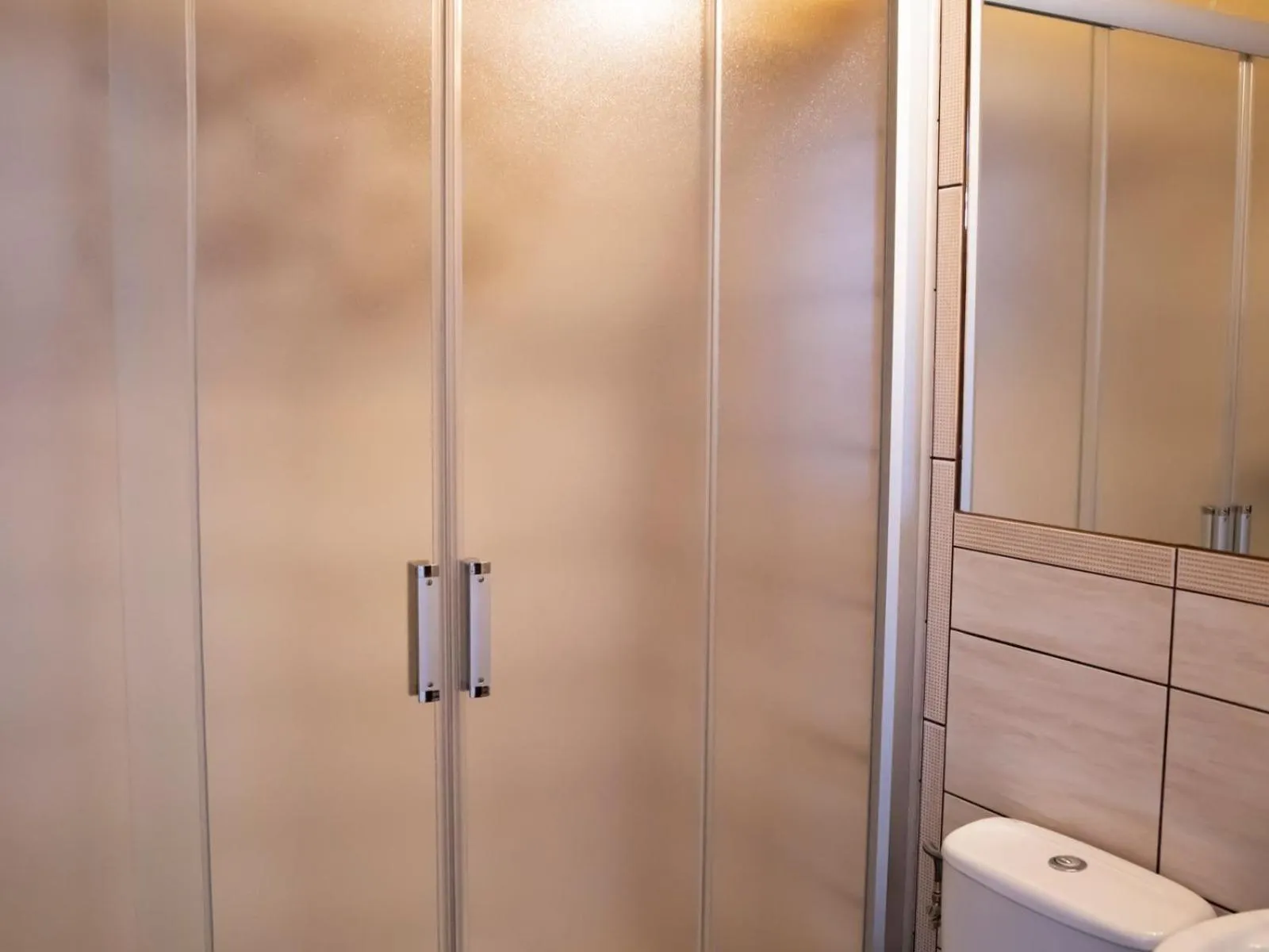 Bathroom in DW Maria 2