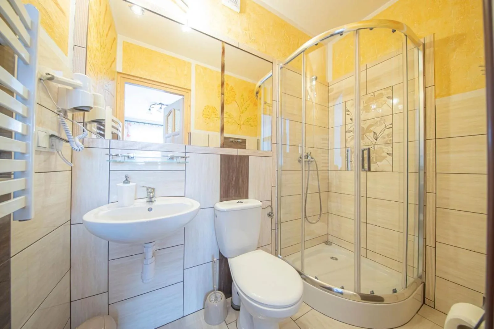 Bathroom in DW Maria 2