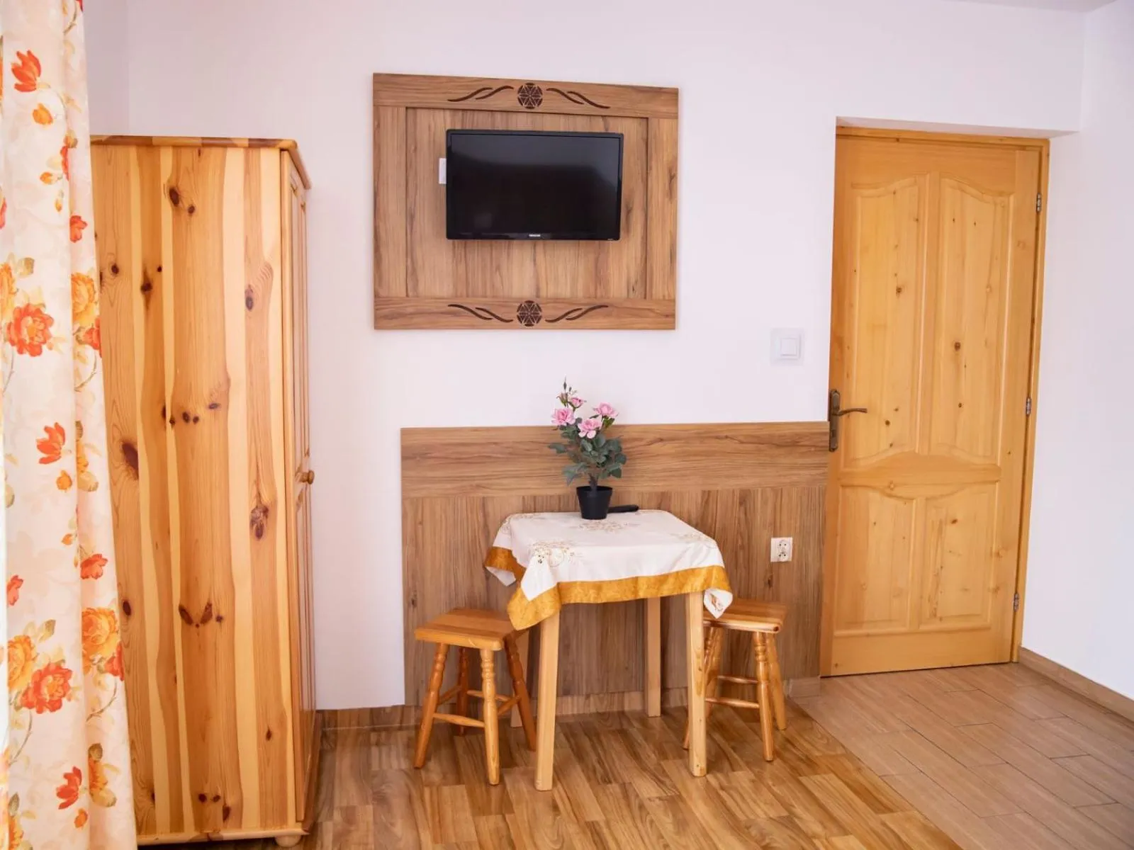 Photo of the whole room in DW Maria 2