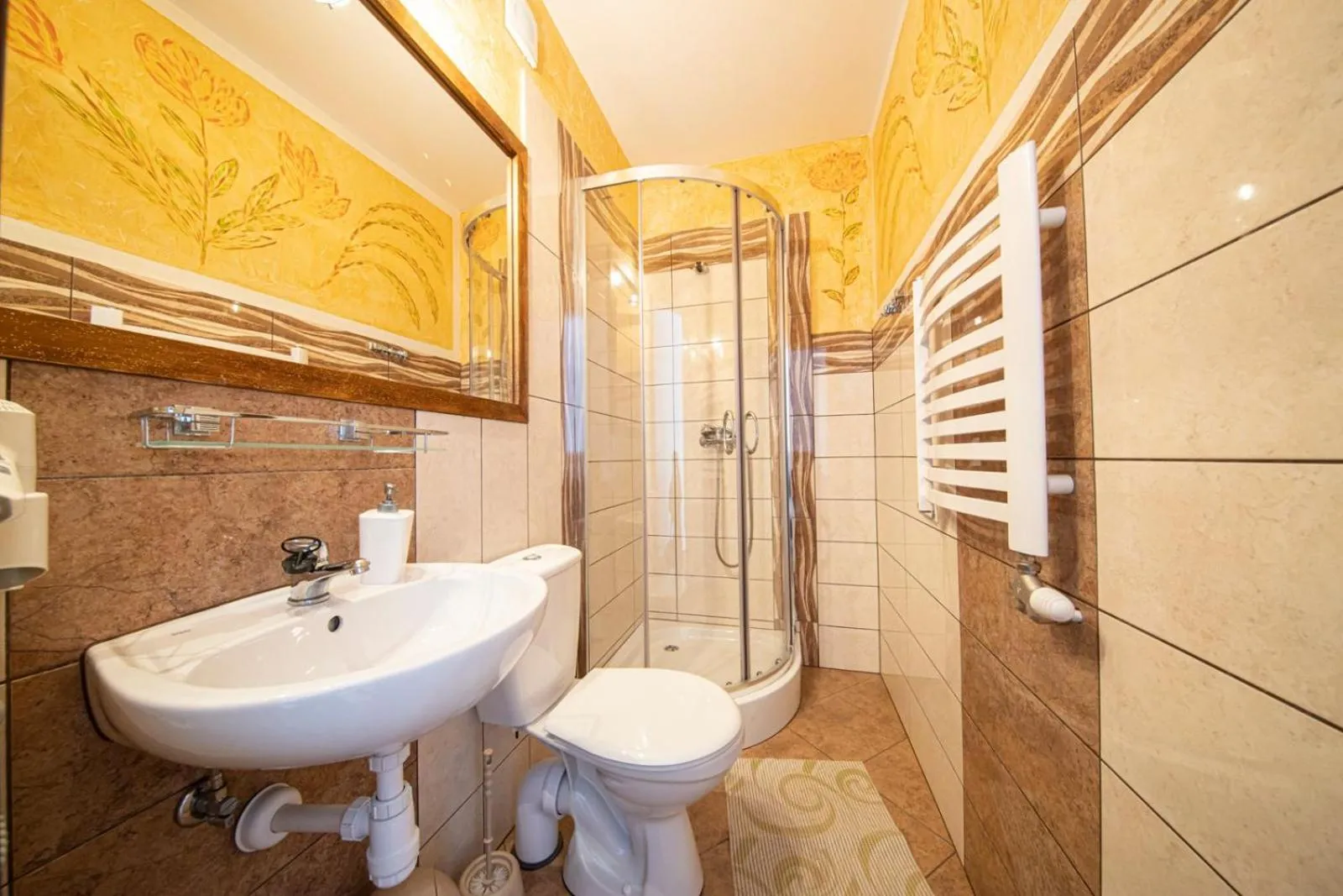 Bathroom in DW Maria 2