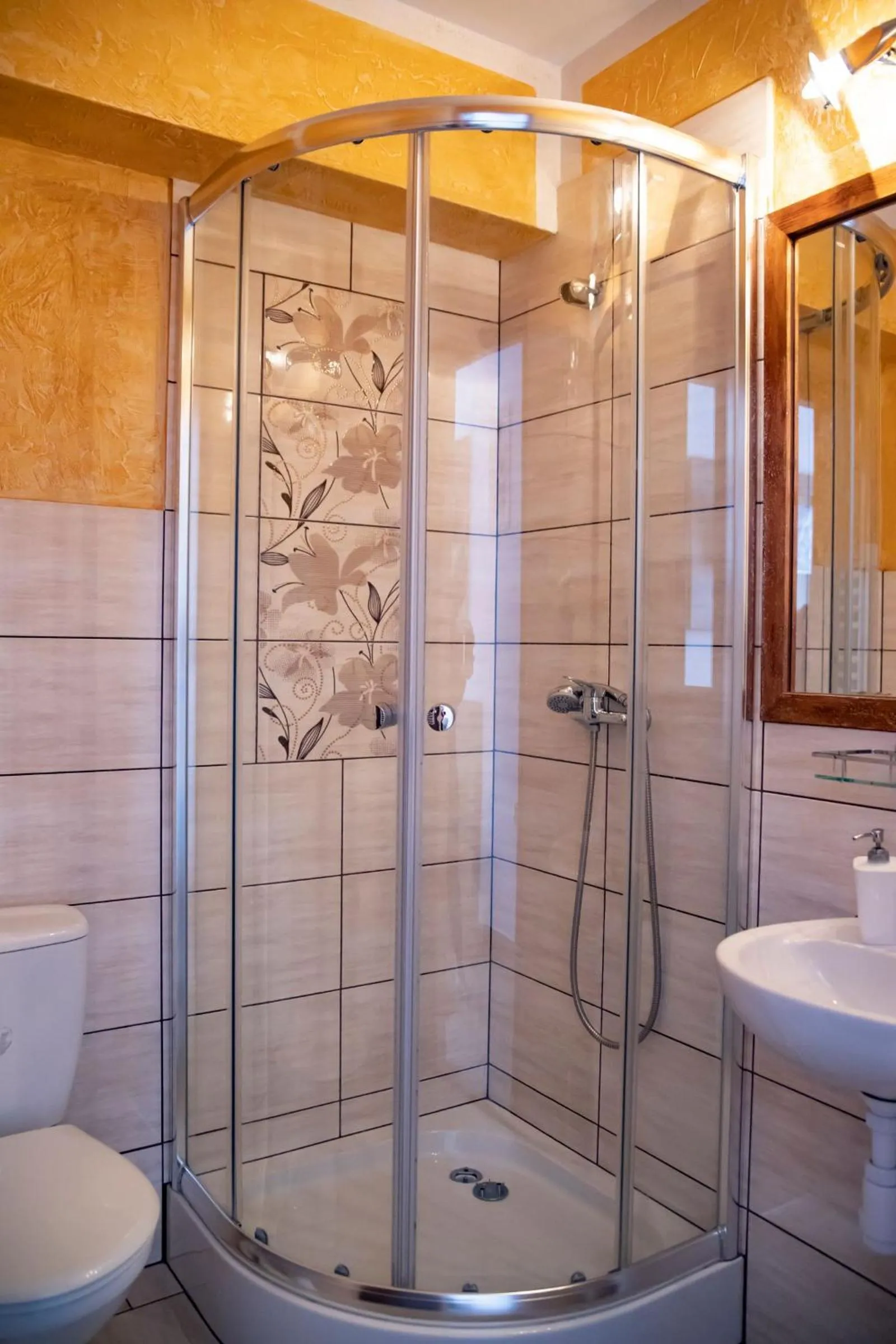 Bathroom in DW Maria 2