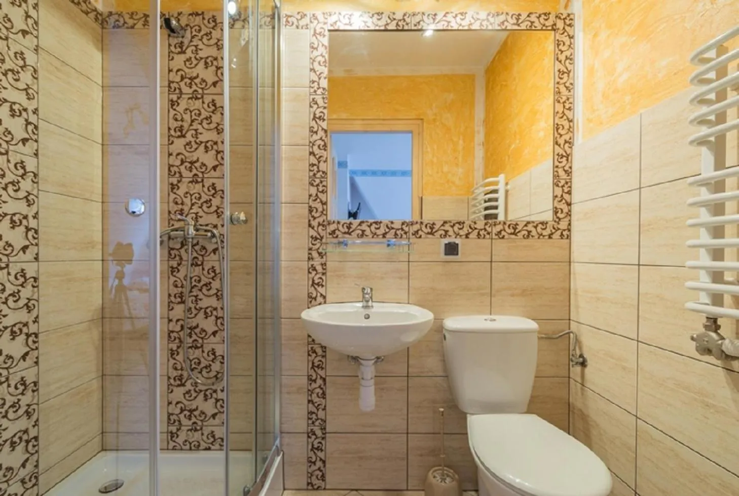 Bathroom in DW Maria 2