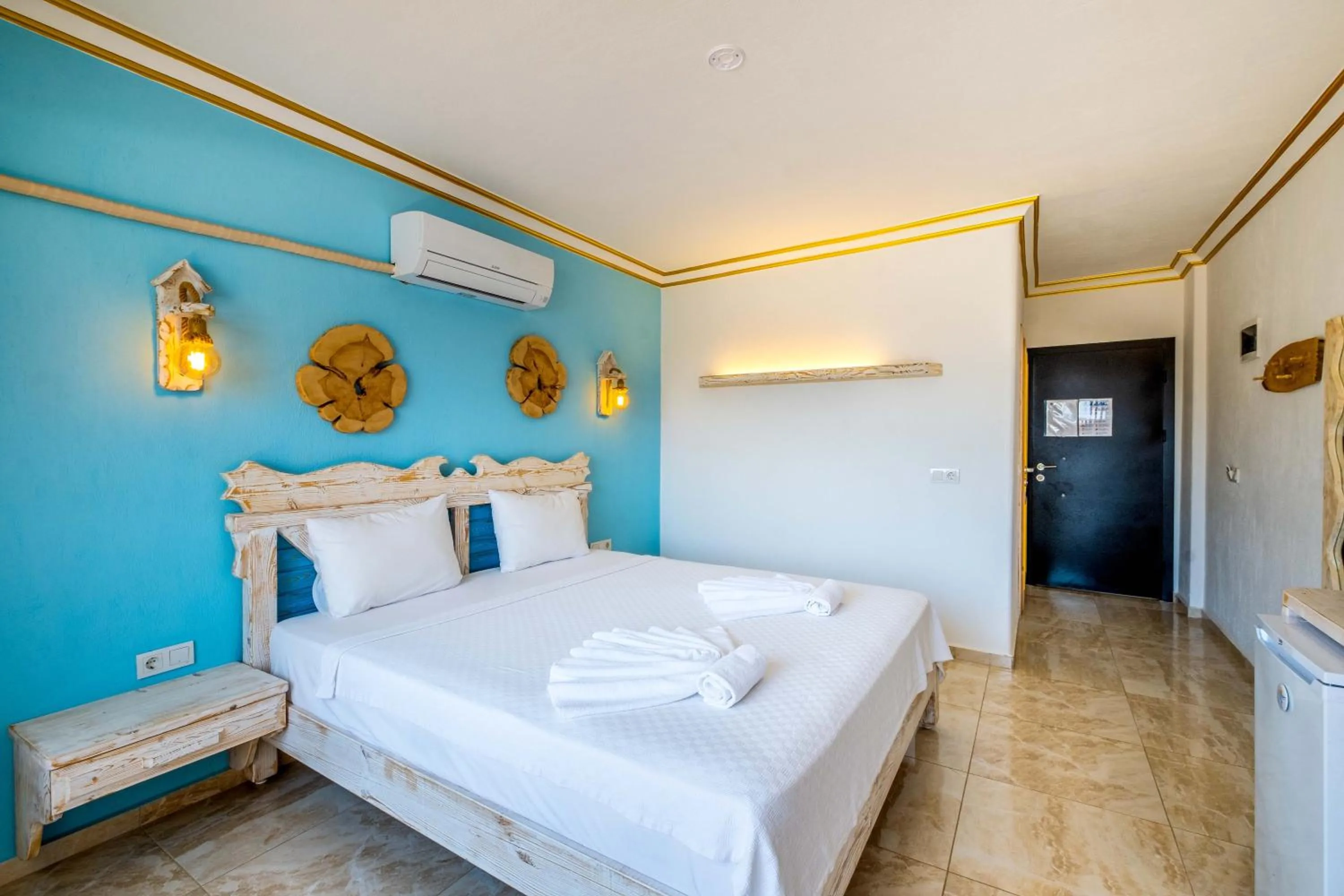 Photo of the whole room in Kaş Sun Glare Hotel