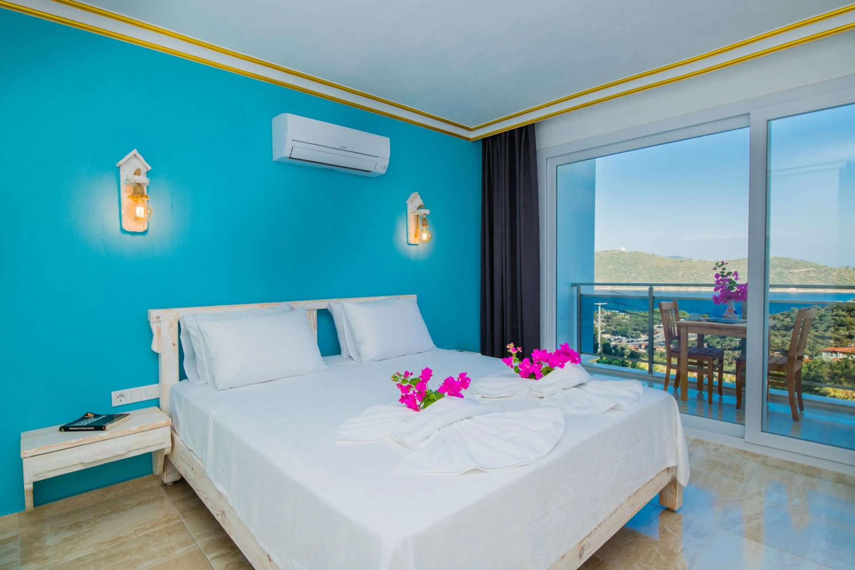 Bed in Kaş Sun Glare Hotel