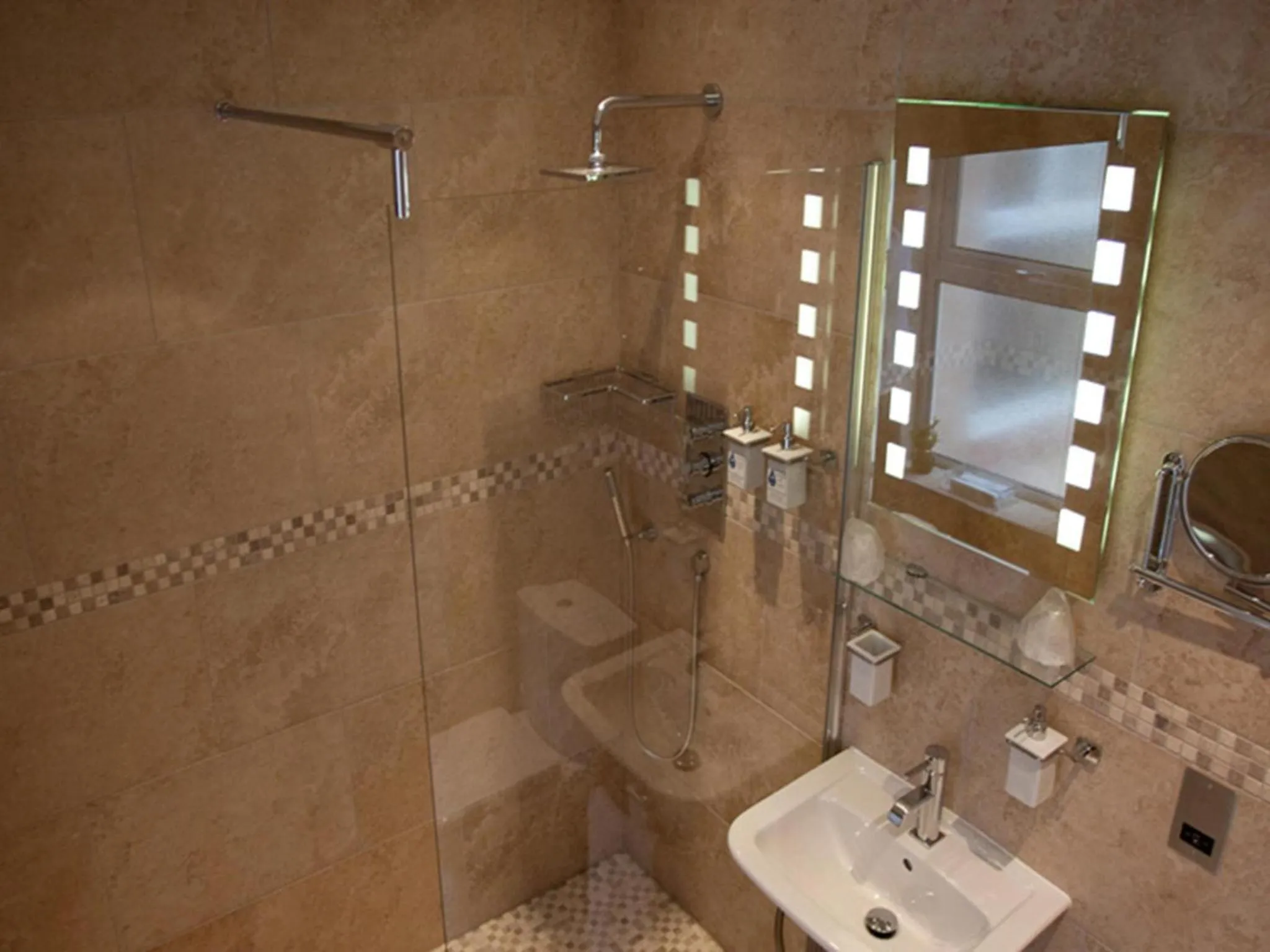 Bathroom in Langtrys