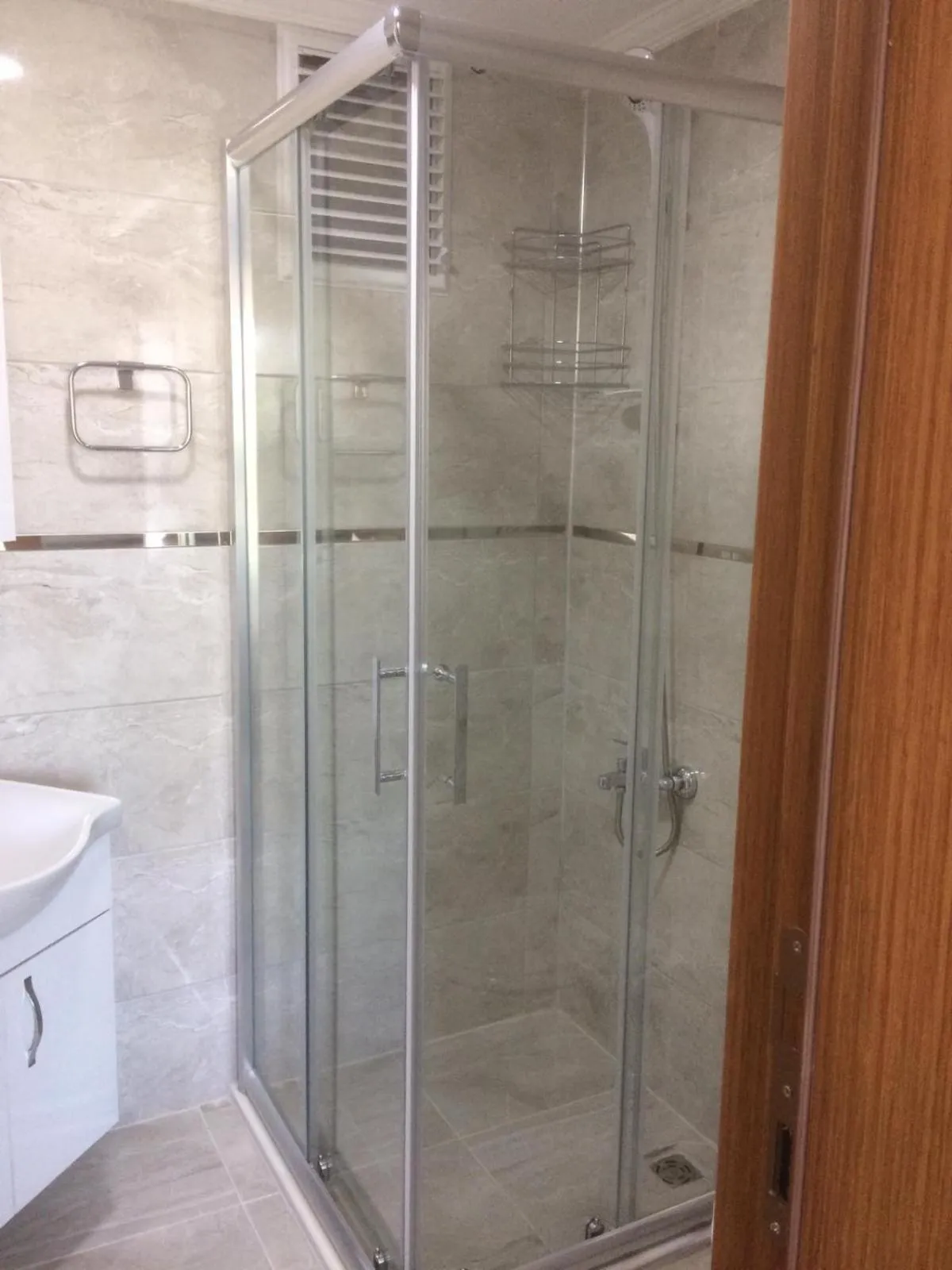 Shower in Side Özgürhan Hotel