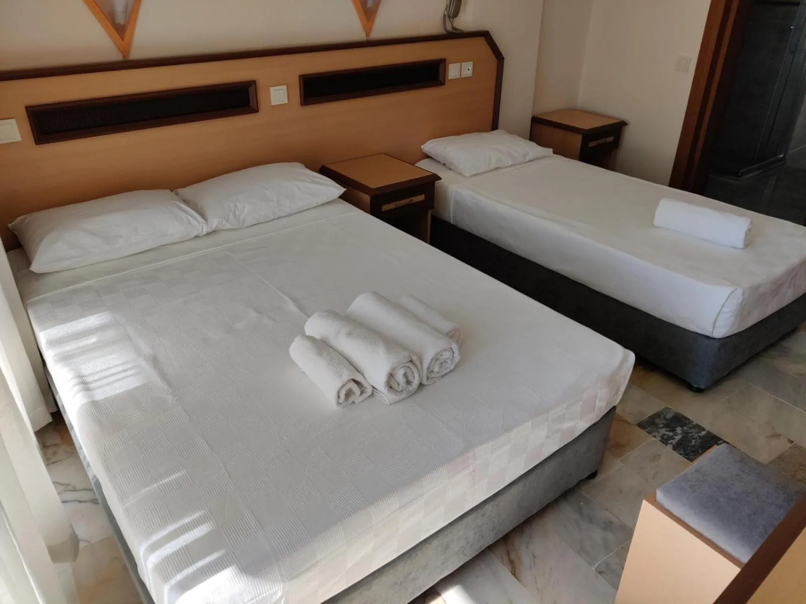 Photo of the whole room in Side Özgürhan Hotel