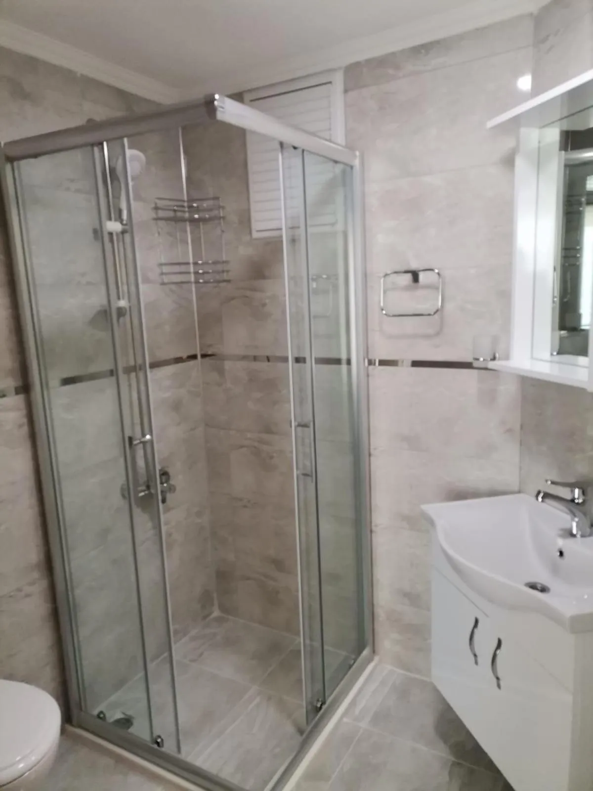 Shower in Side Özgürhan Hotel