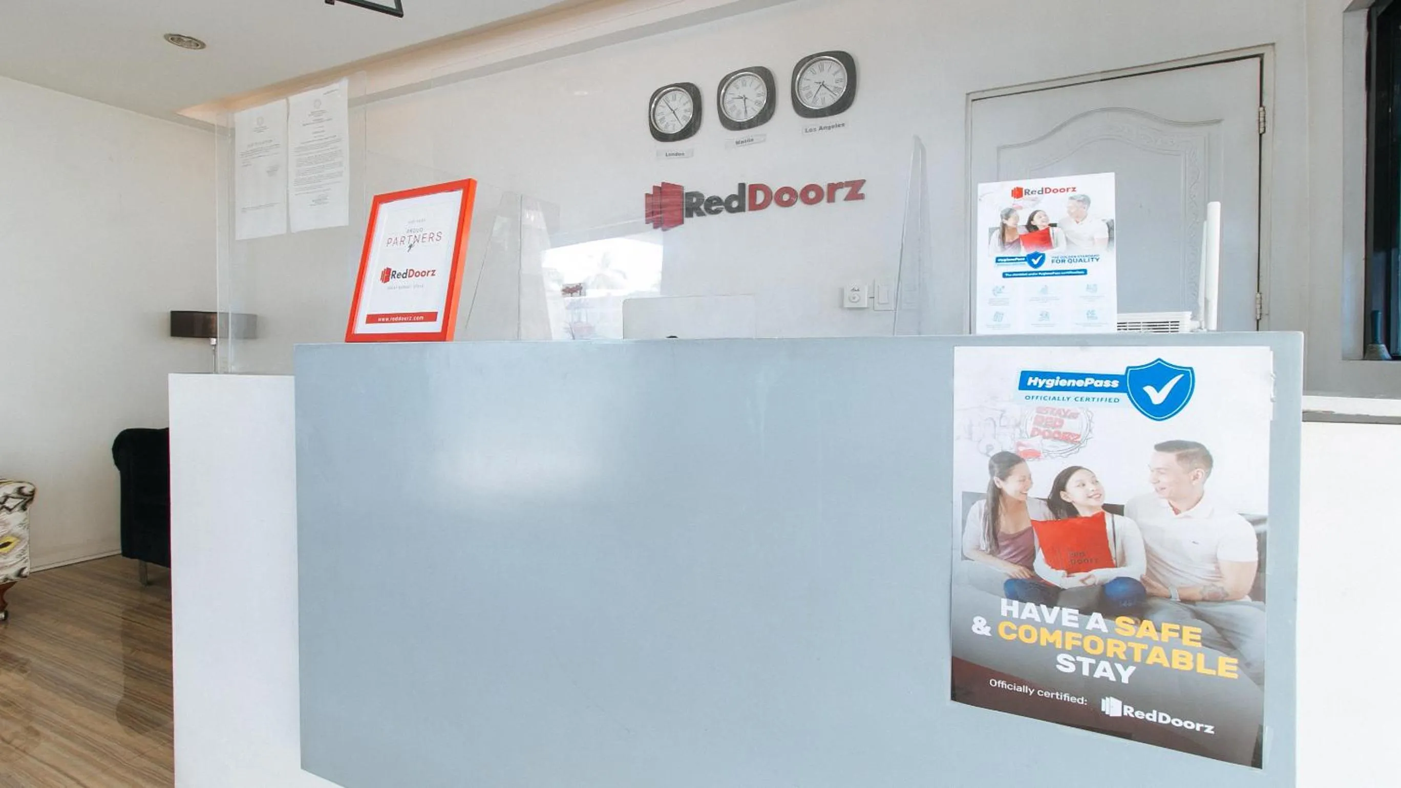 Lobby or reception in RedDoorz near SM Calamba