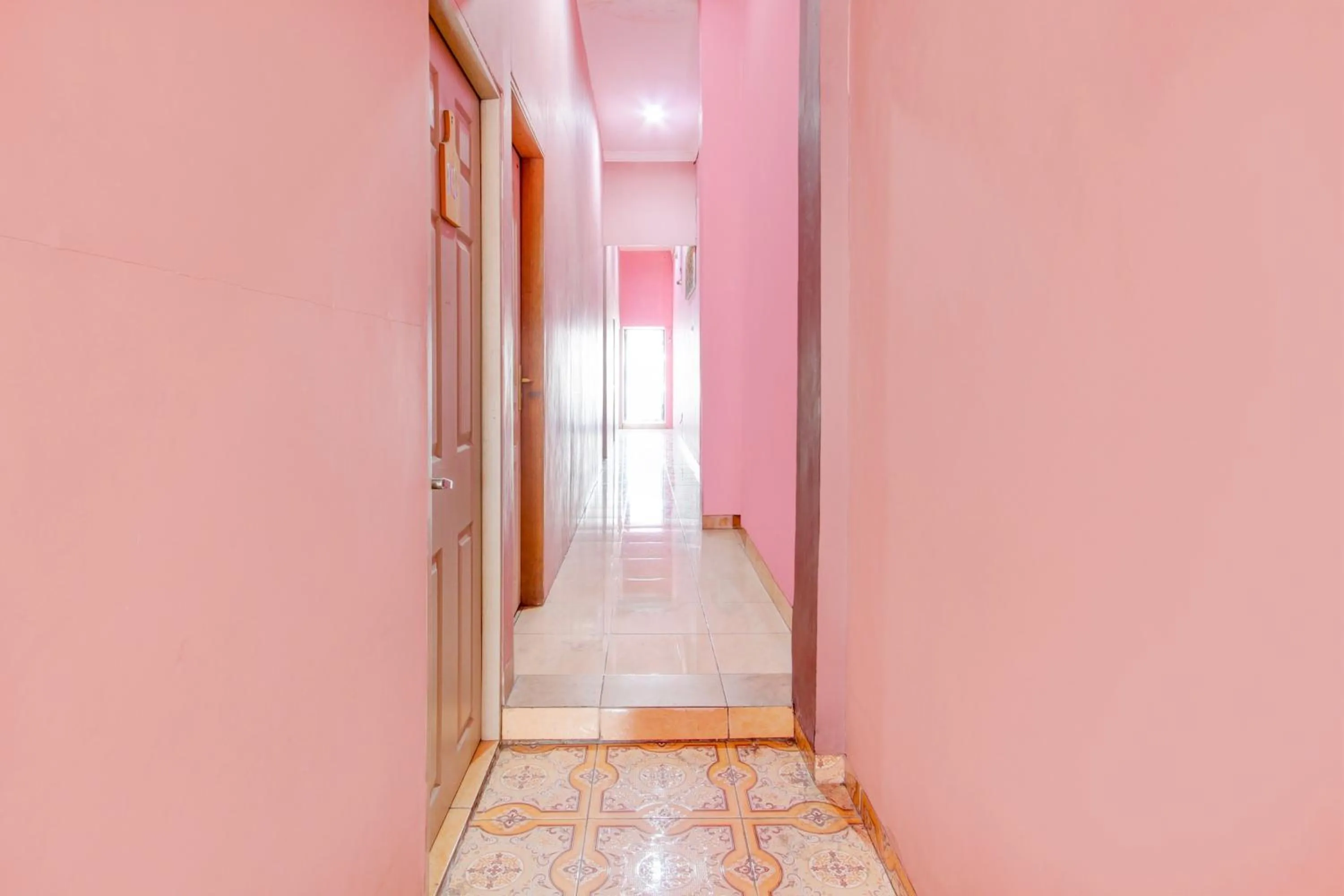 Lobby or reception in Hotel O Prawirotaman Near Keraton Yogyakarta Formerly Paris Guesthouse