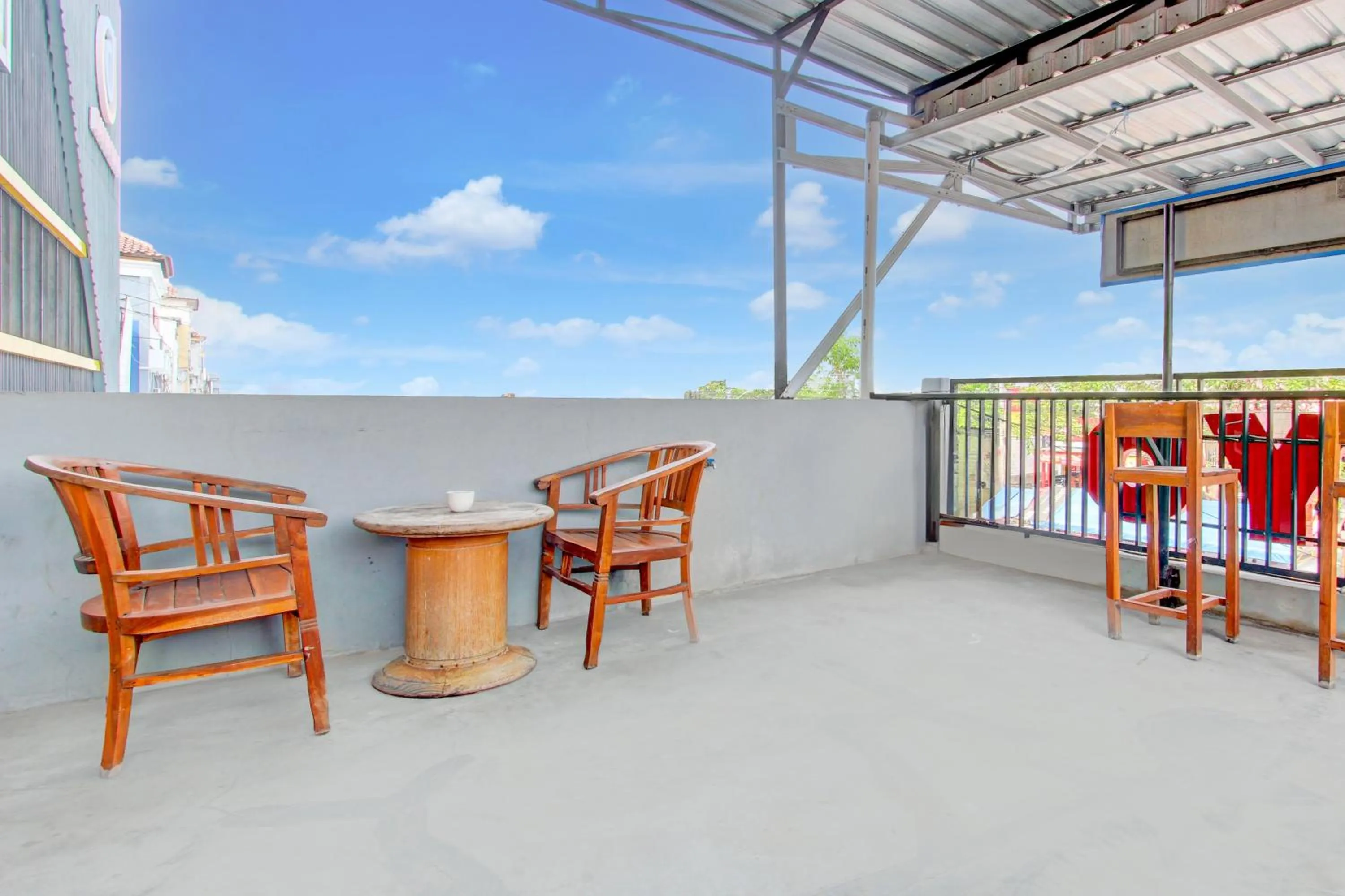 Lobby or reception in Hotel O Prawirotaman Near Keraton Yogyakarta Formerly Paris Guesthouse