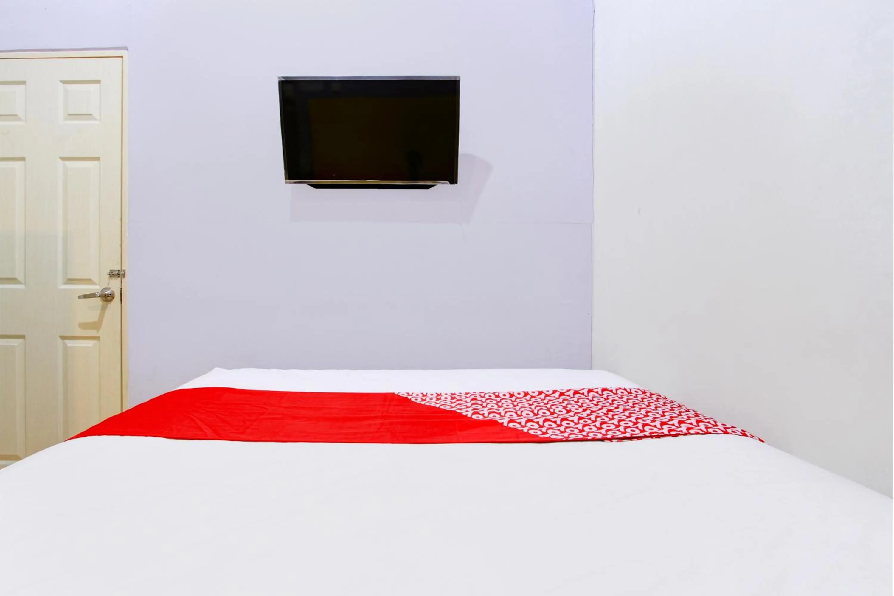 Bedroom, Bed in Hotel O Prawirotaman Near Keraton Yogyakarta Formerly Paris Guesthouse