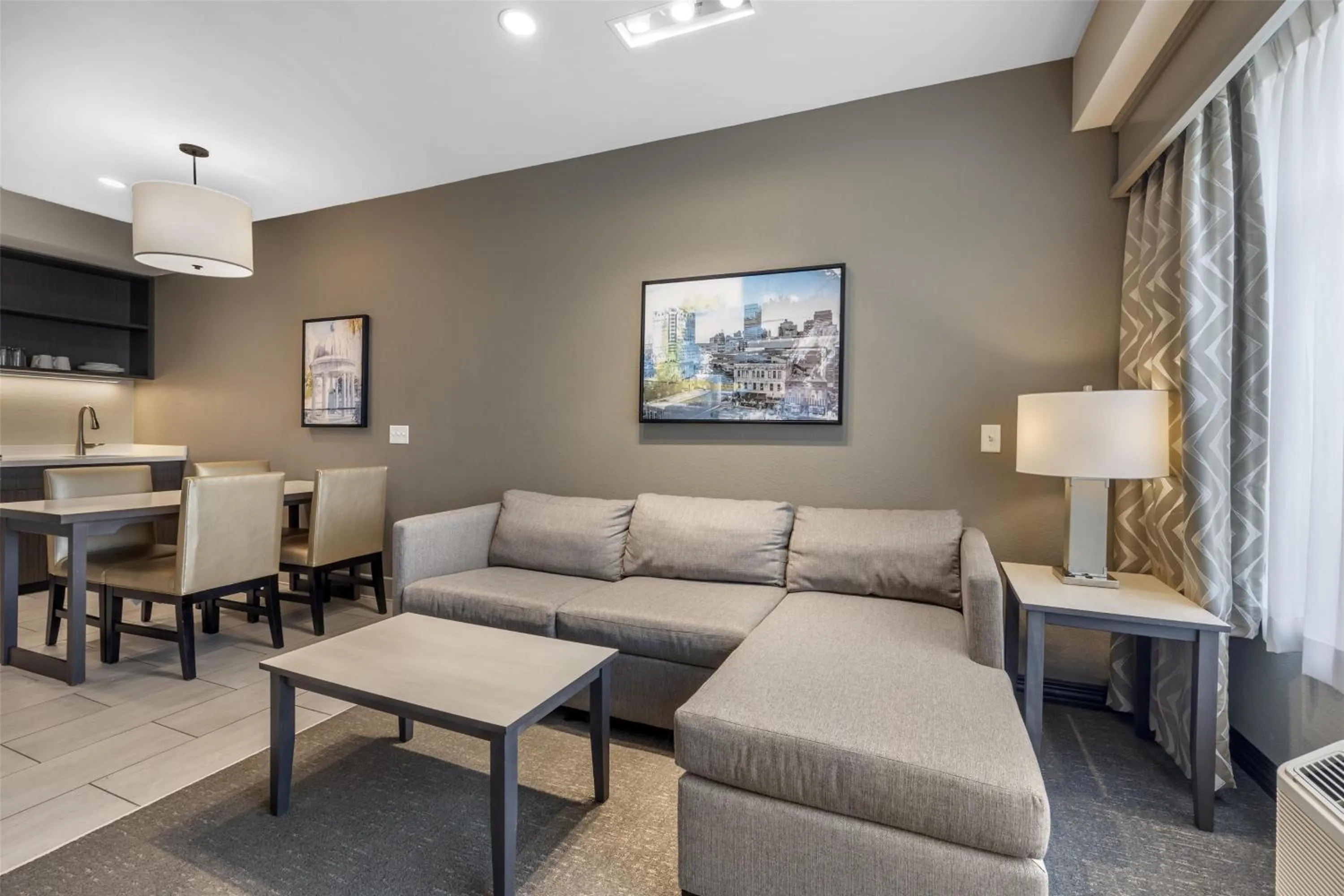 Bedroom in Best Western Plus Executive Residency Jackson Northeast