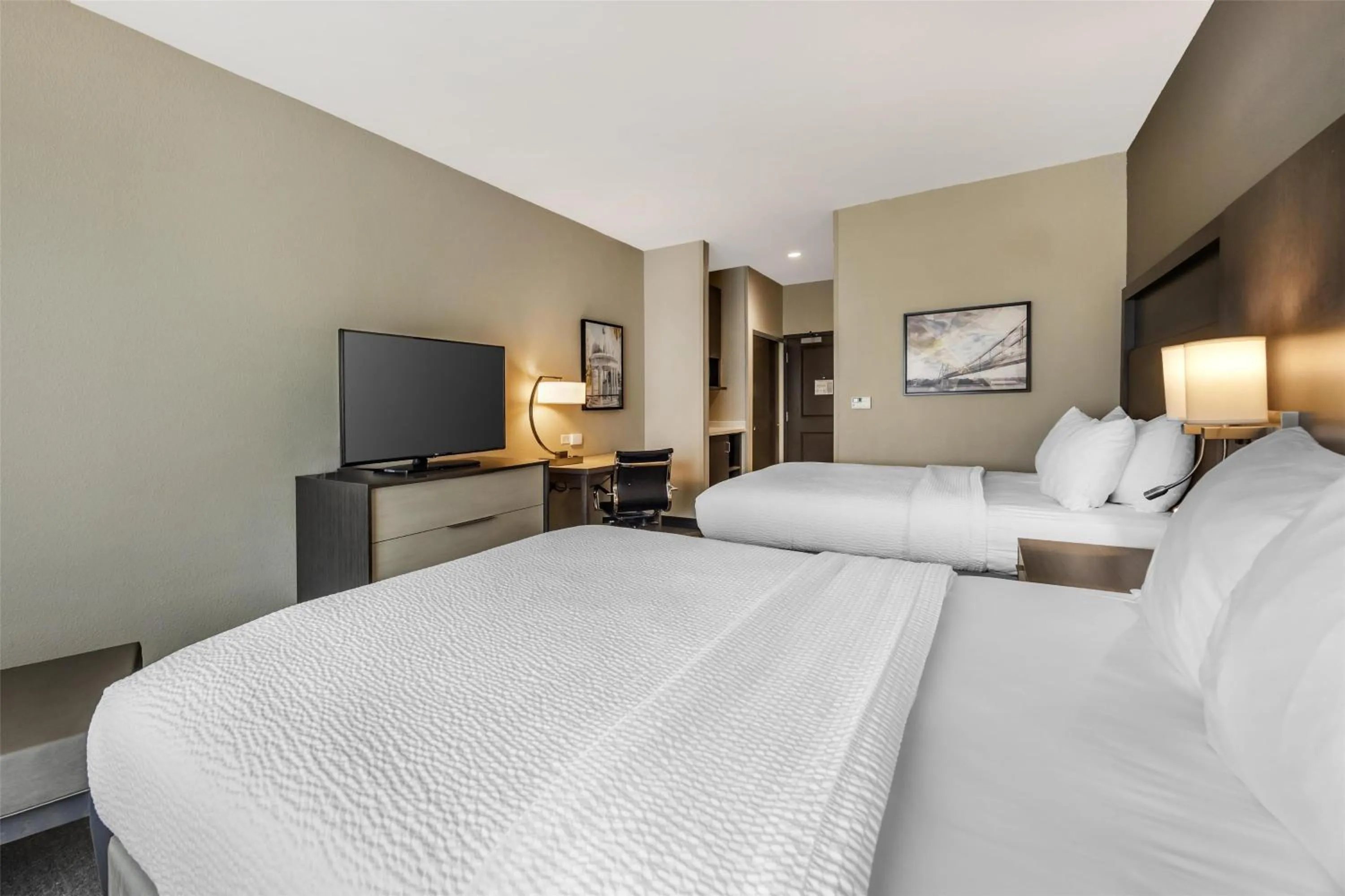 Bedroom, Bed in Best Western Plus Executive Residency Jackson Northeast