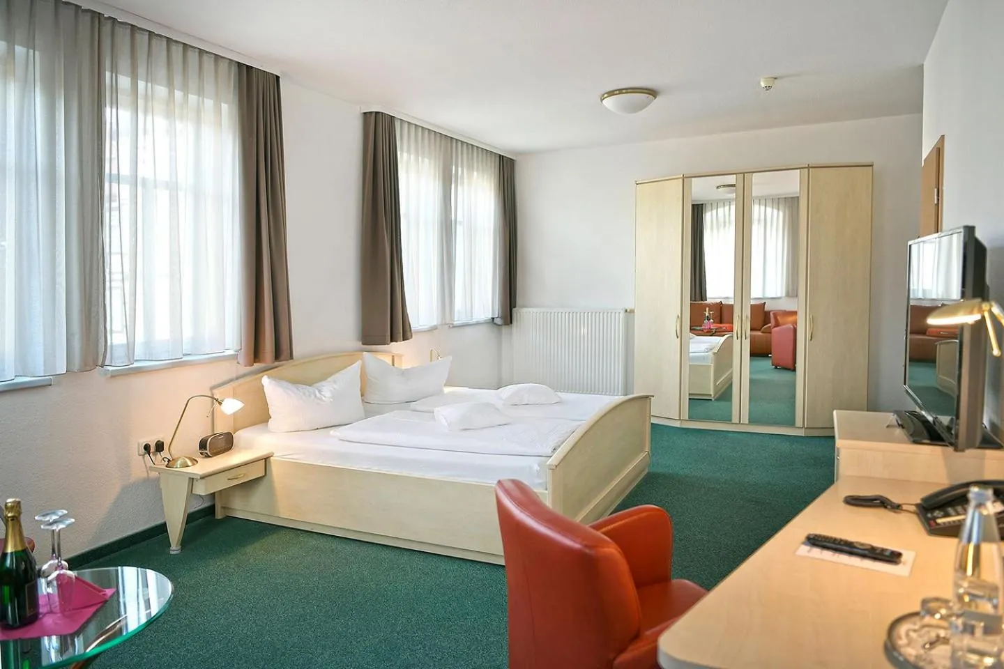 Photo of the whole room, Bed in Haus Hufeland