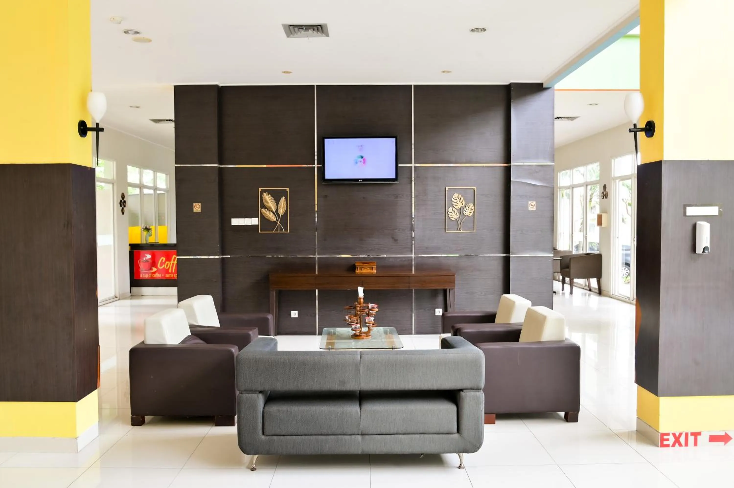 Lobby or reception in Hotel Bonero Residence