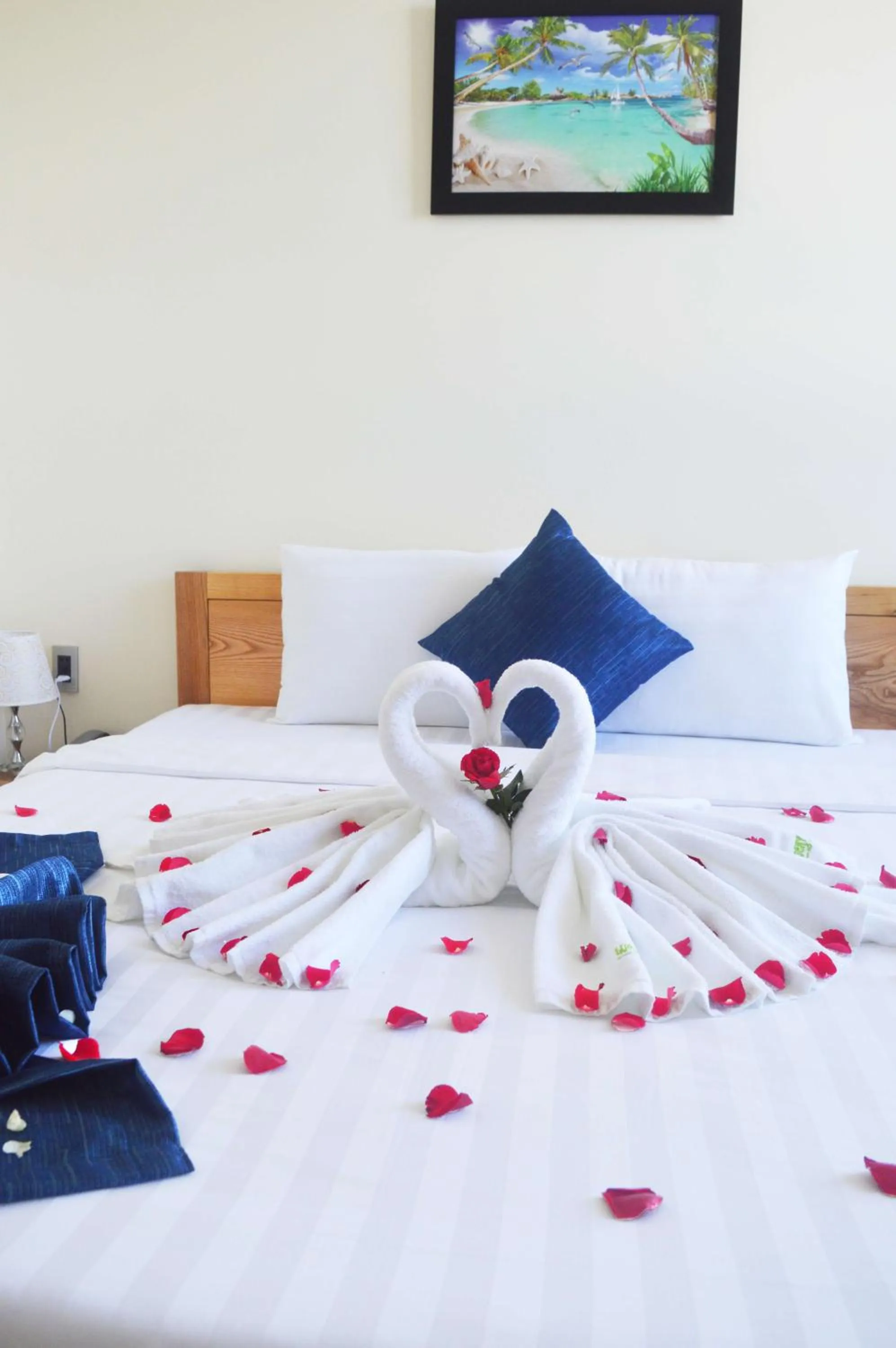 Bed in Lucky Star Ho Tram Hotel & Restaurant