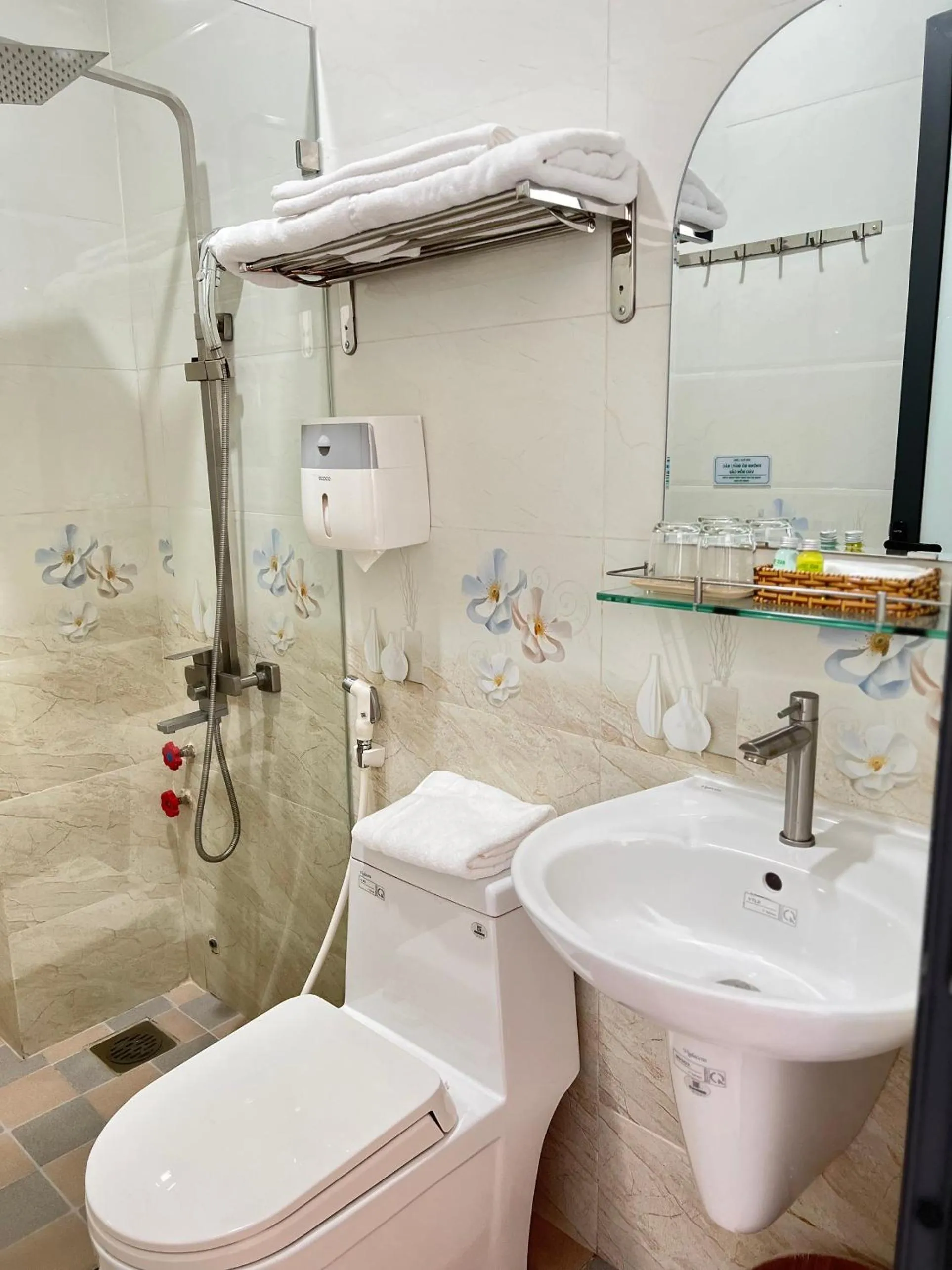 Toilet in Lucky Star Ho Tram Hotel & Restaurant