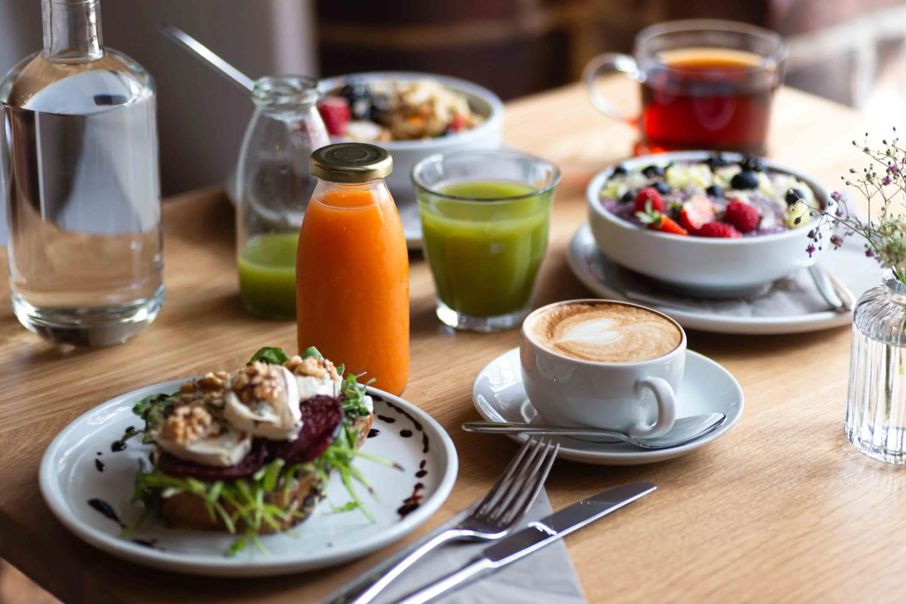 Restaurant/places to eat in Hotel zum Heidkrug & Café Lil