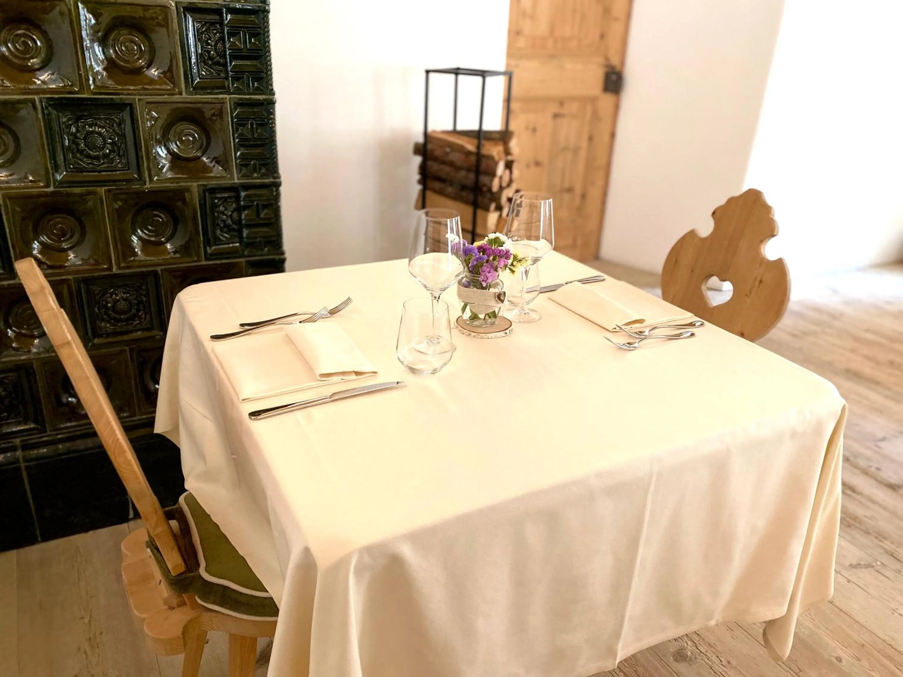 Restaurant/places to eat in Rifugio Ospitale