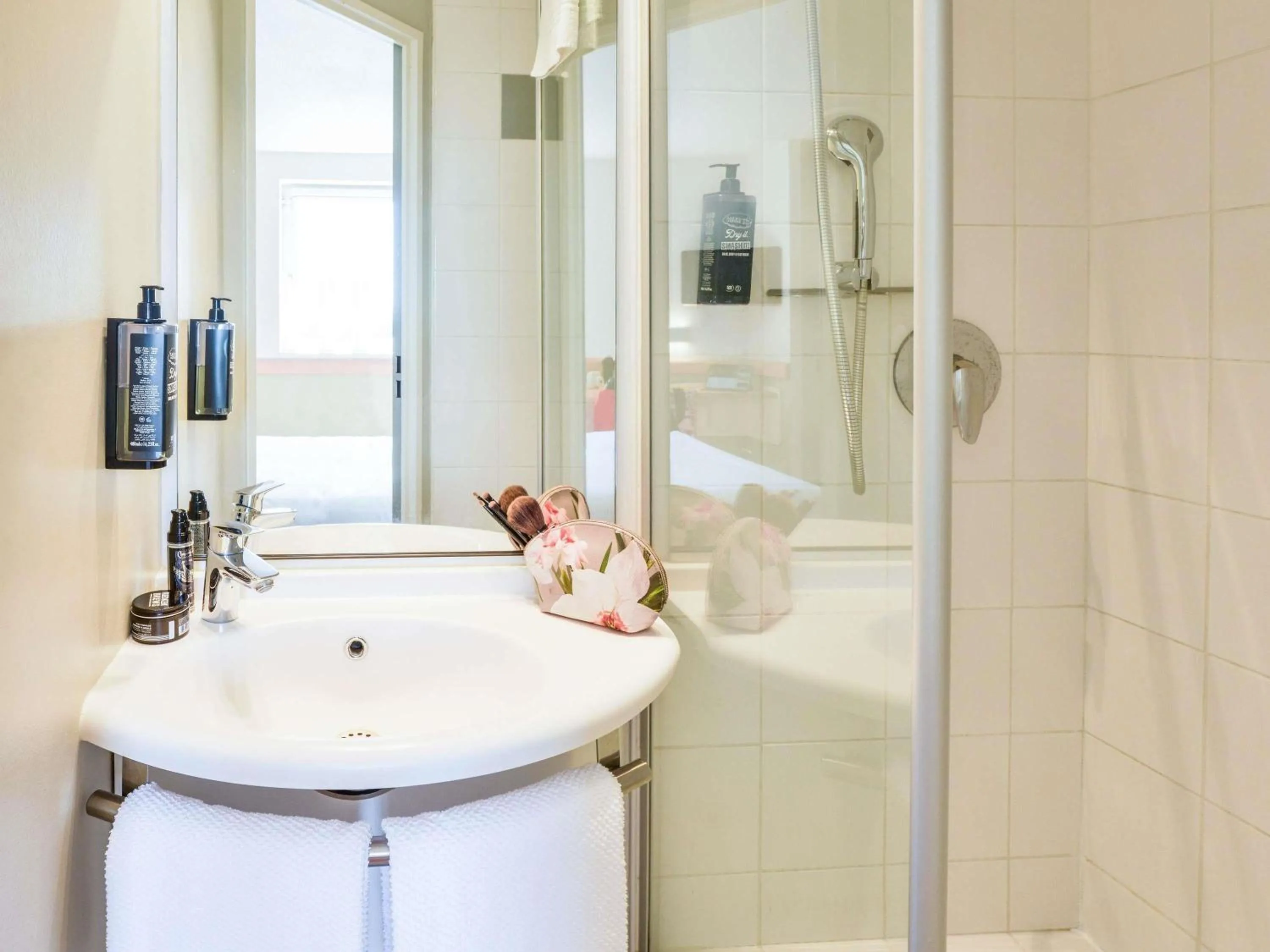 Bedroom in ibis Budget Clermont Ferrand Centre Montferrand