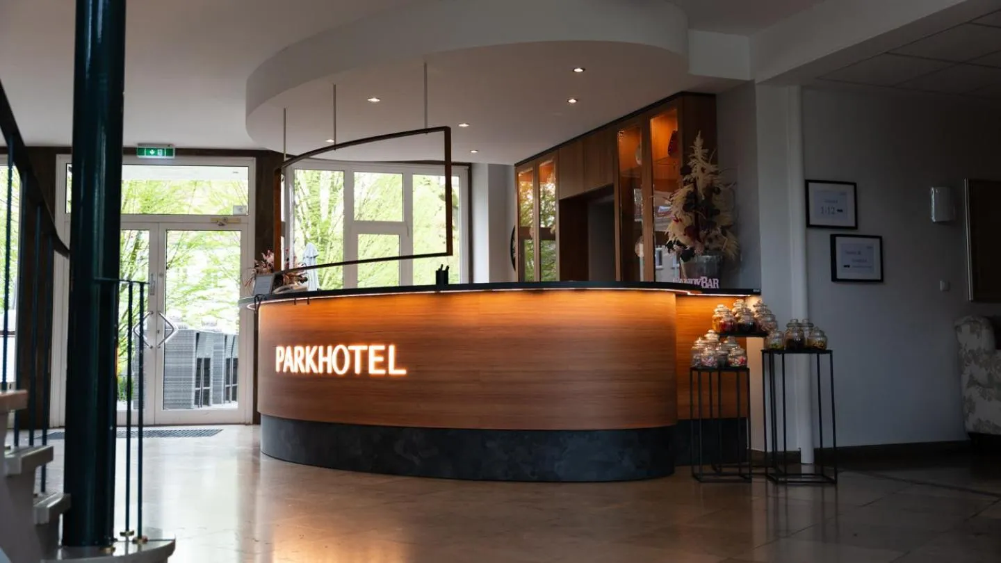 Lobby or reception in Parkhotel Cloppenburg