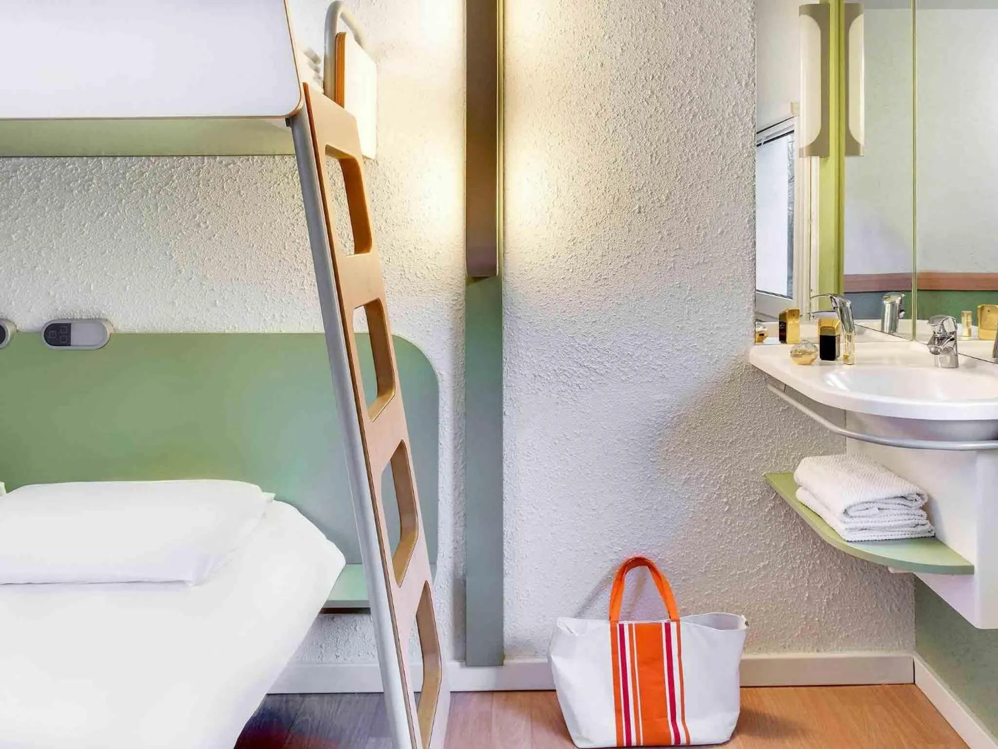 Bedroom in Hotel Ibis Budget Vichy