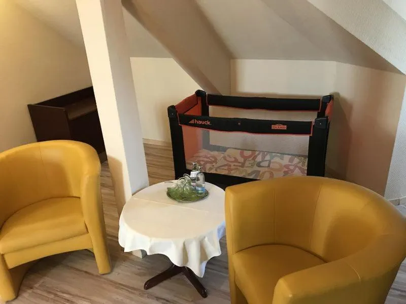 Photo of the whole room in Hotel Schöne Aussicht