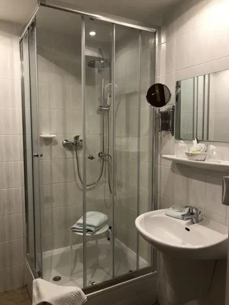 Bathroom in Hotel Schöne Aussicht